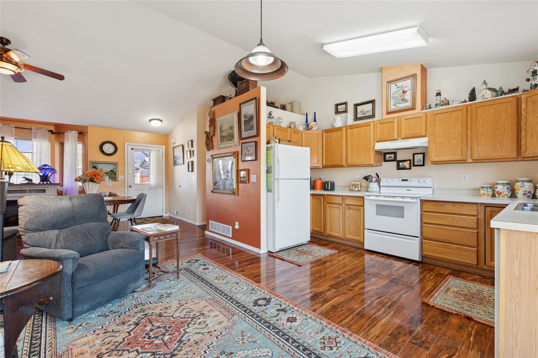 2204 Canvasback Court Property Photo 8