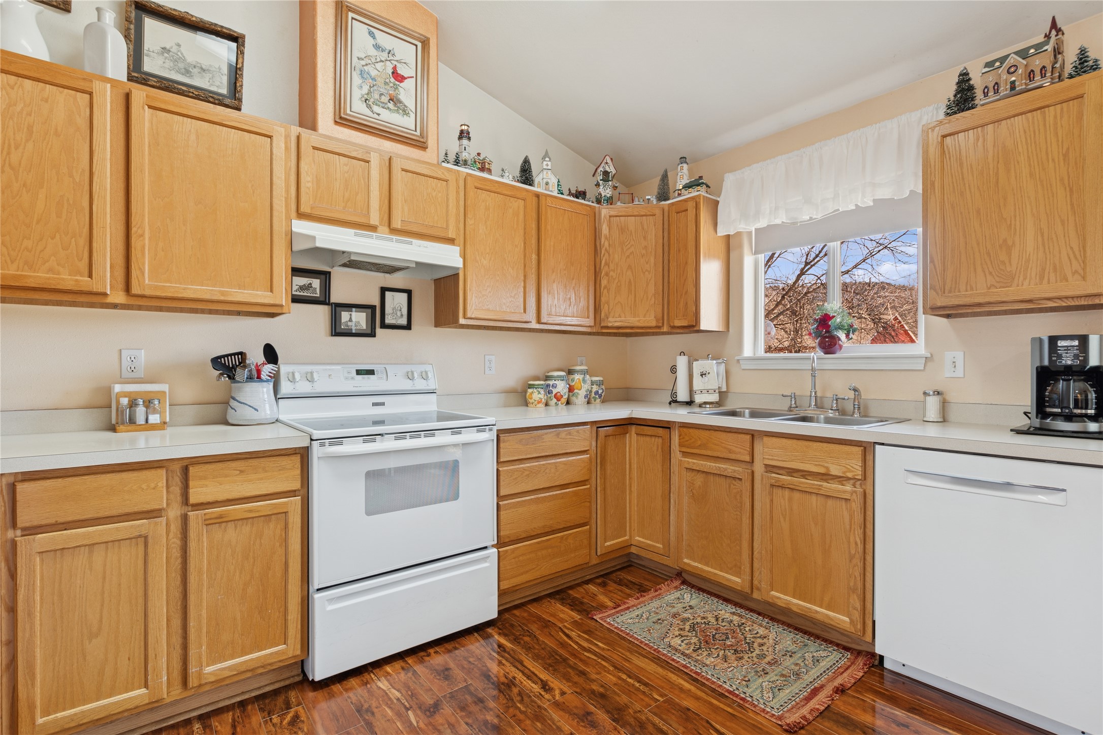 2204 Canvasback Court Property Photo 9