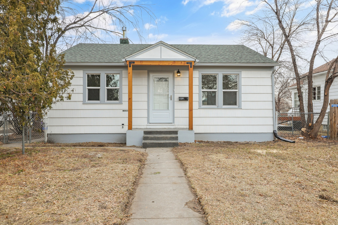 3221 3rd Avenue N Property Photo 1