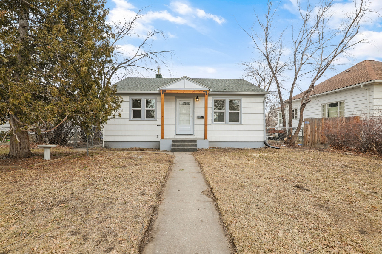 3221 3rd Avenue N Property Photo 2