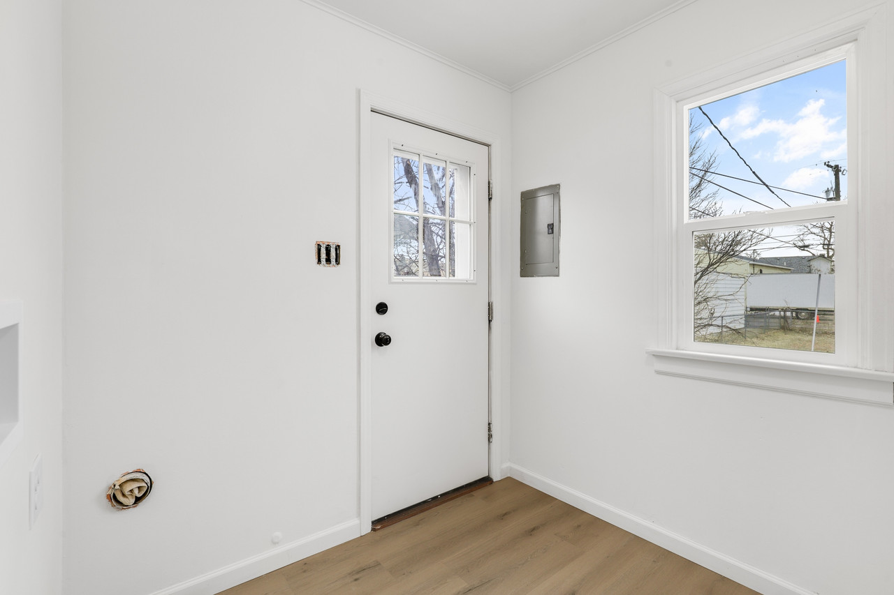 3221 3rd Avenue N Property Photo 16