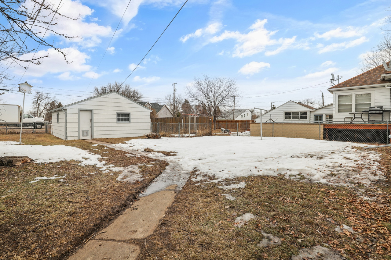 3221 3rd Avenue N Property Photo 18