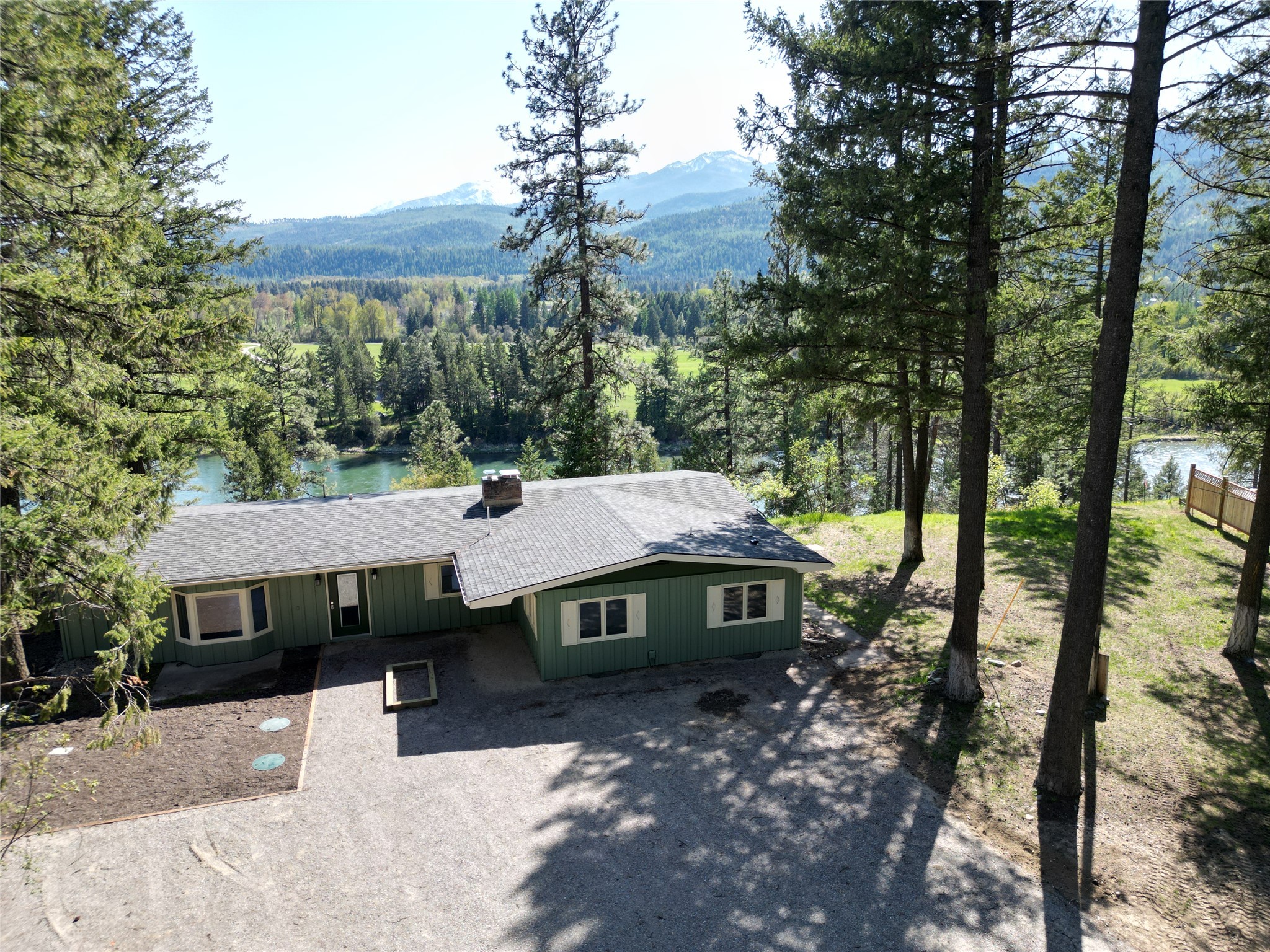 1497 Kootenai River Road Property Photo