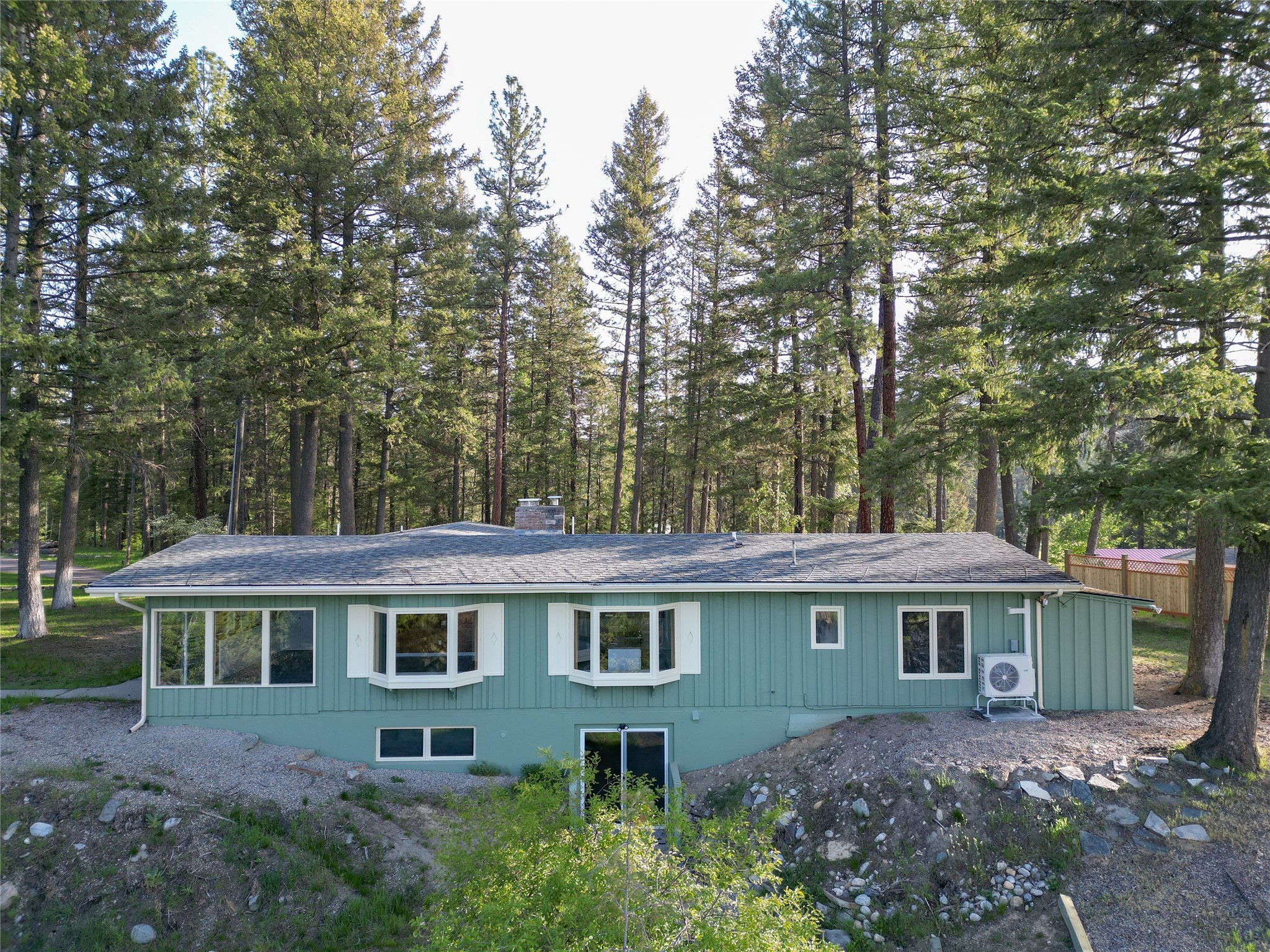 1497 Kootenai River Road Property Photo 6