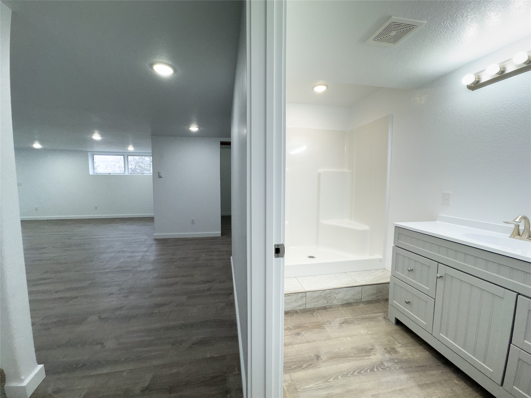 1497 Kootenai River Road Property Photo 32