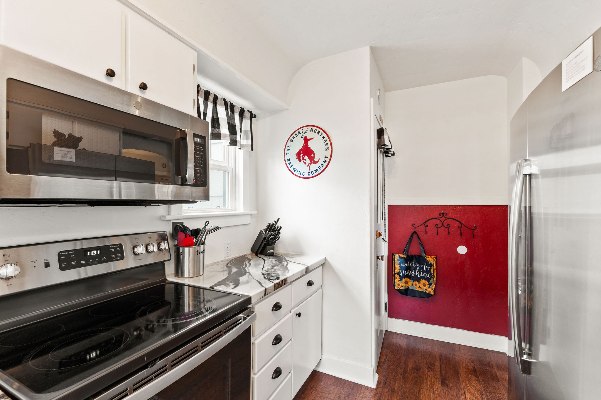 444 1st Avenue W Property Photo 14