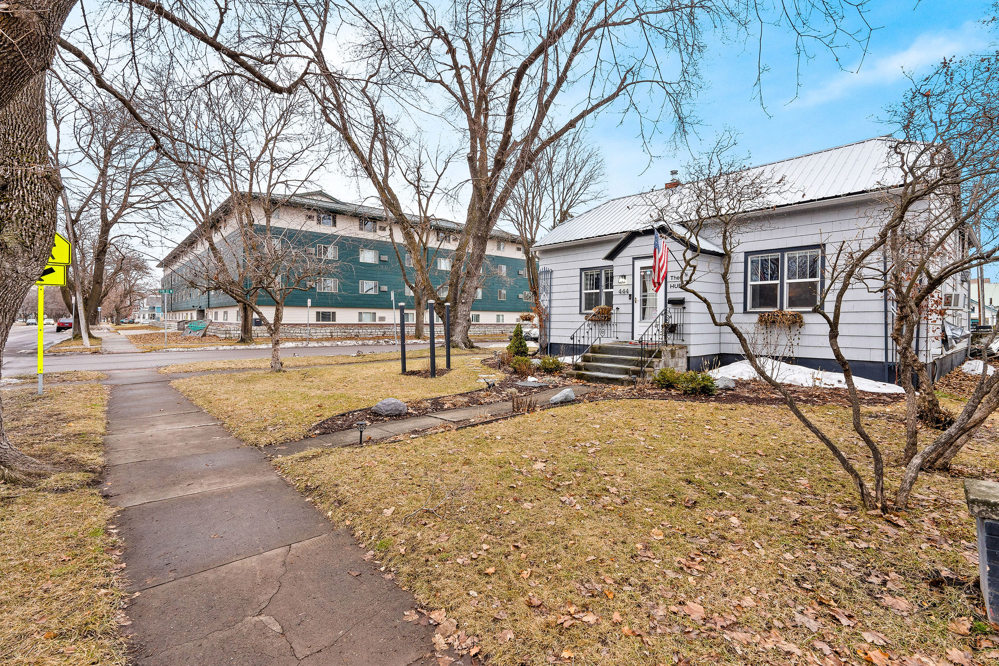 444 1st Avenue W Property Photo 32