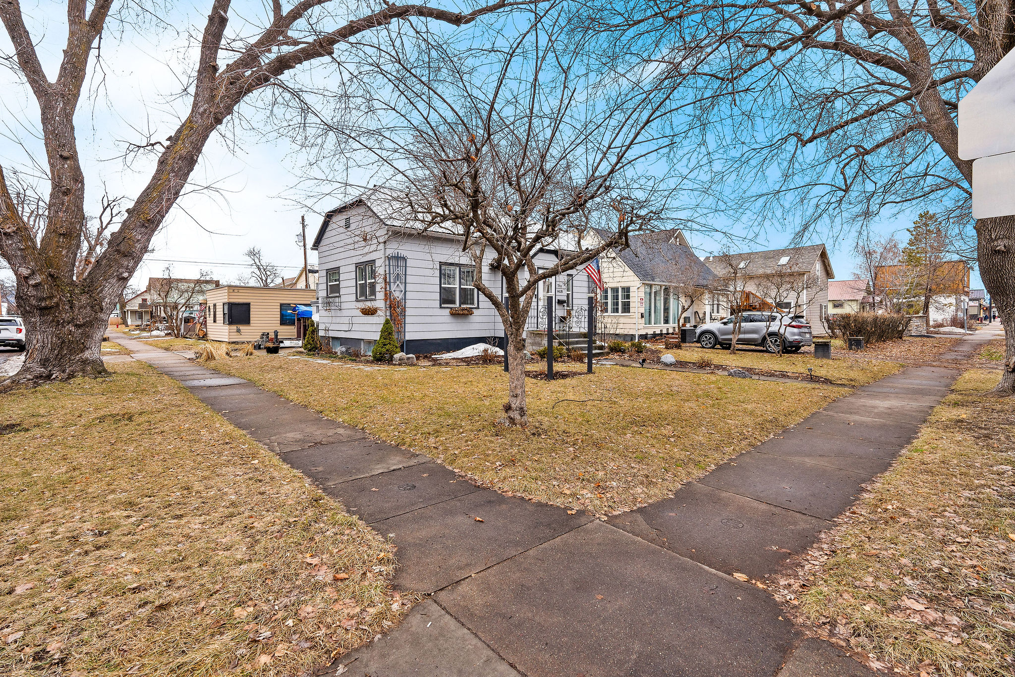 444 1st Avenue W Property Photo 34