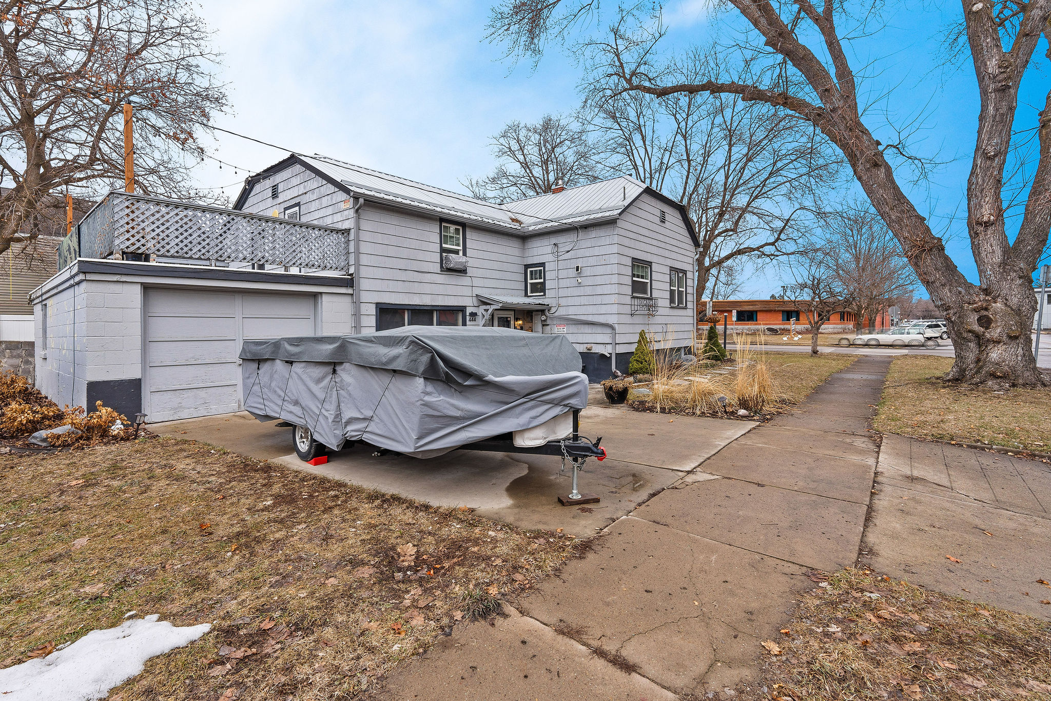 444 1st Avenue W Property Photo 39