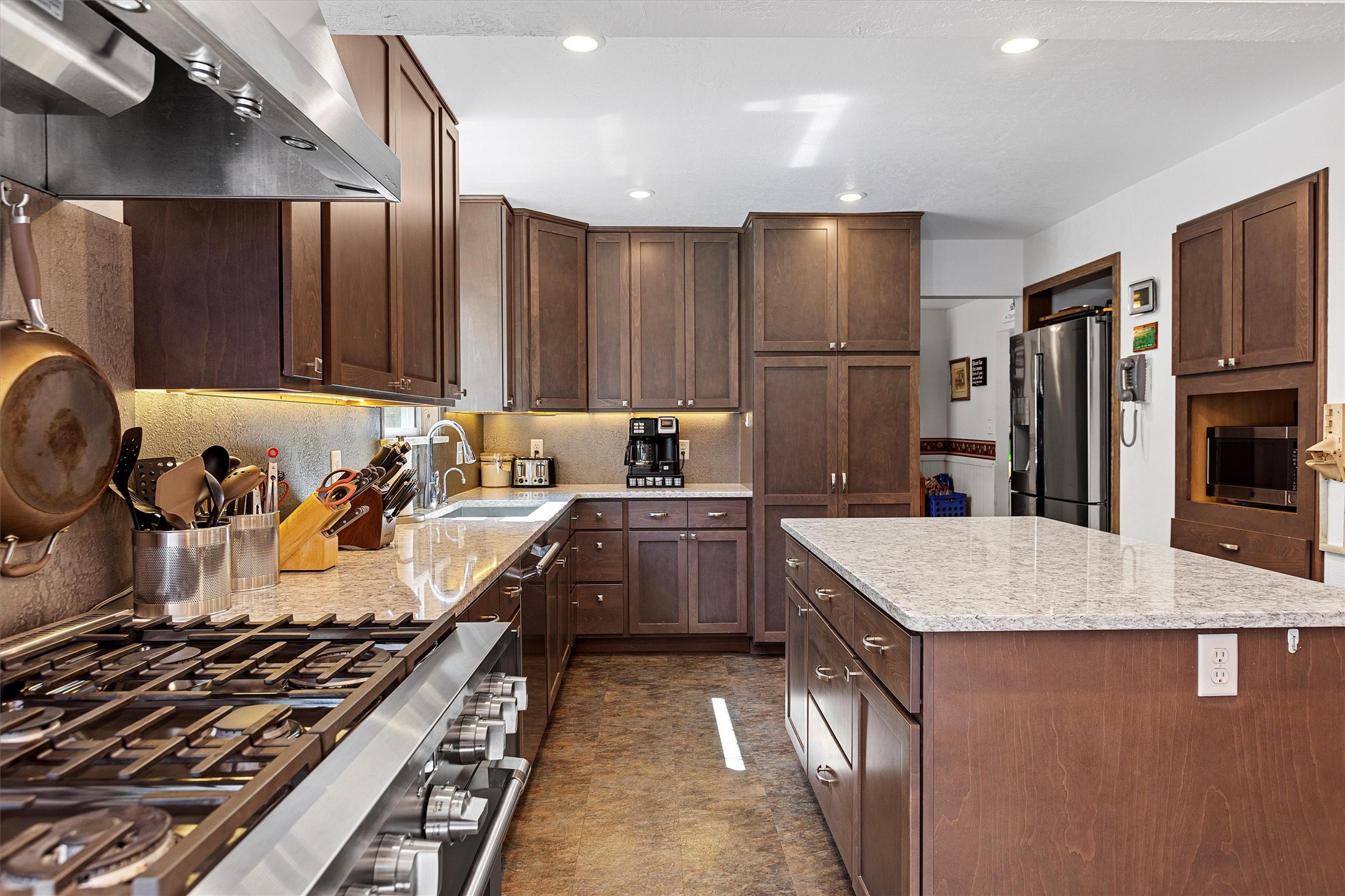 19025 Arabian Lane Property Photo 7
