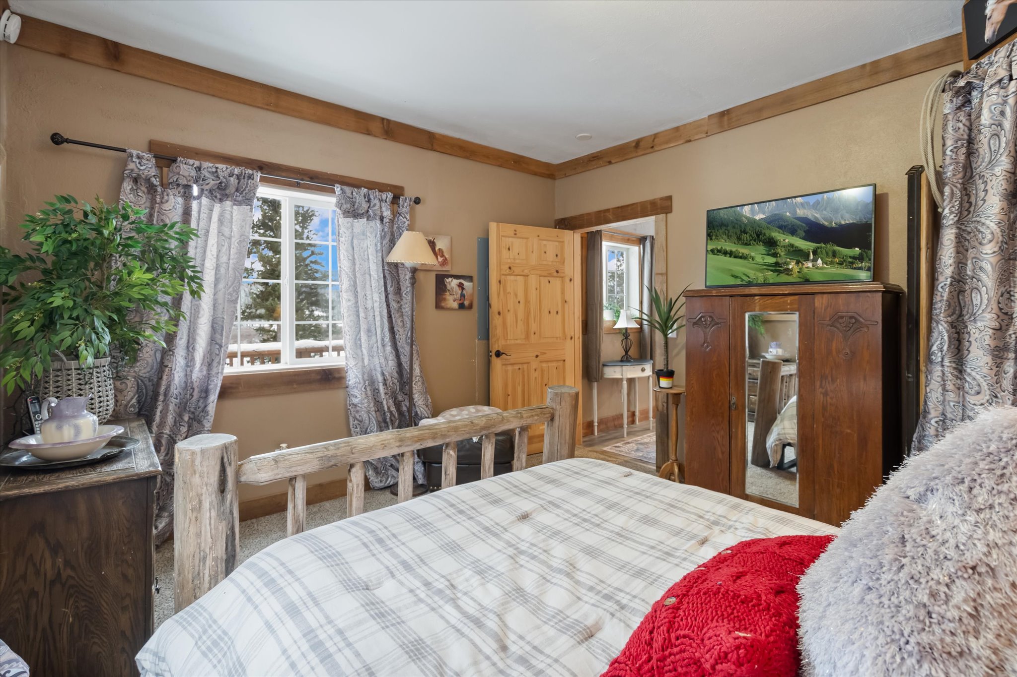 4695 Star Meadow Road Property Photo 15