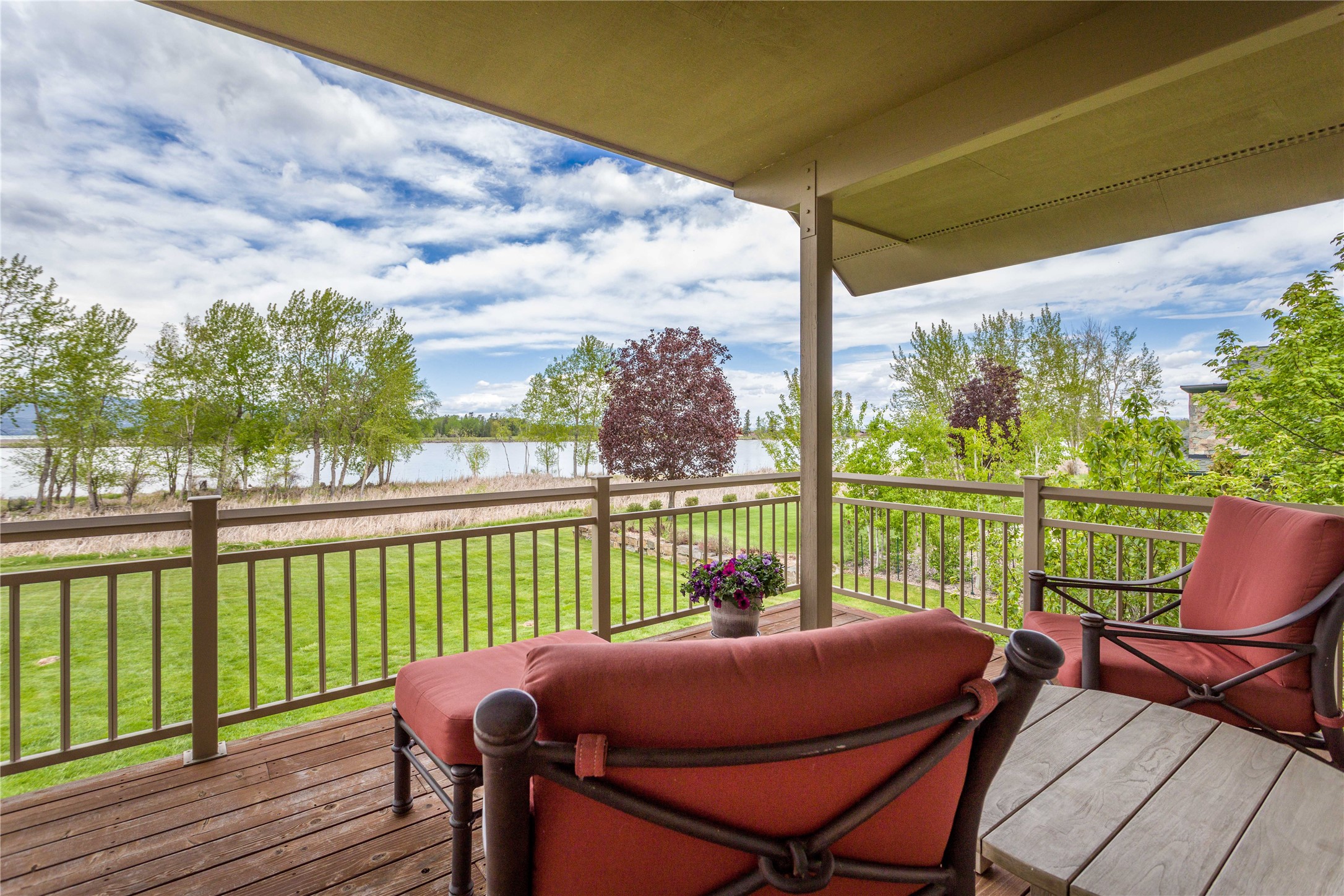 316 Canal Street Property Photo