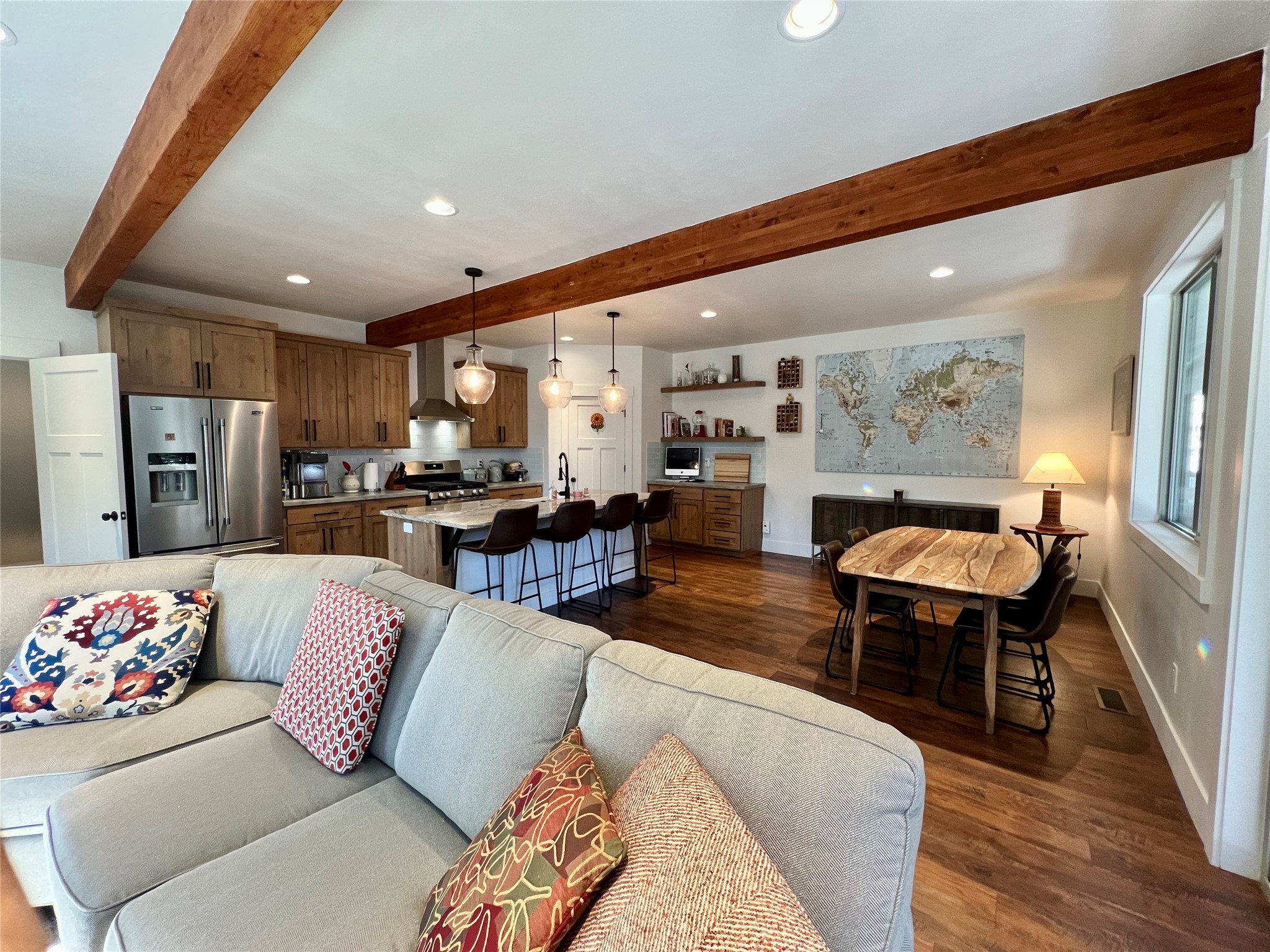 717 Ice House Road Property Photo 10