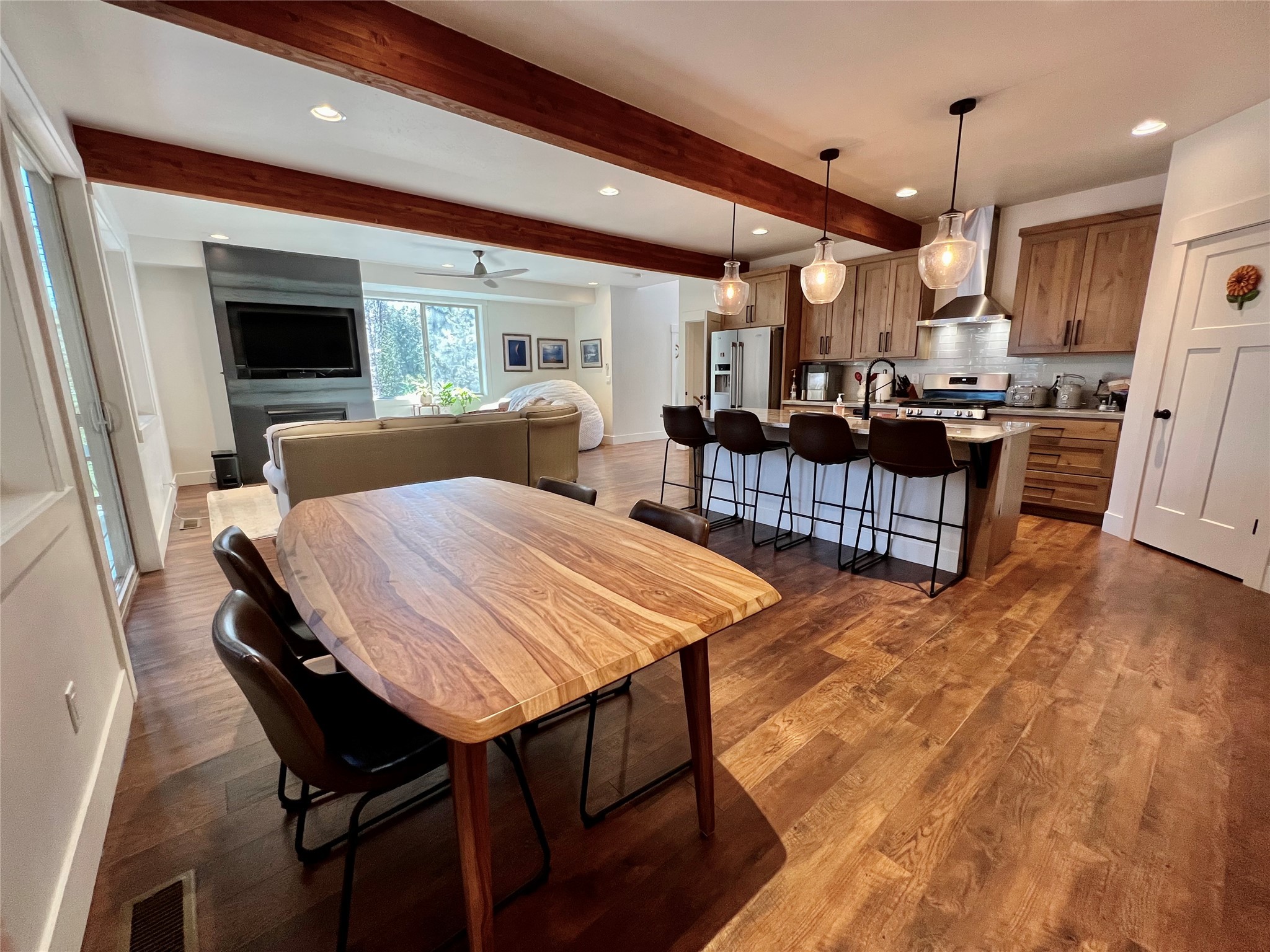717 Ice House Road Property Photo 12