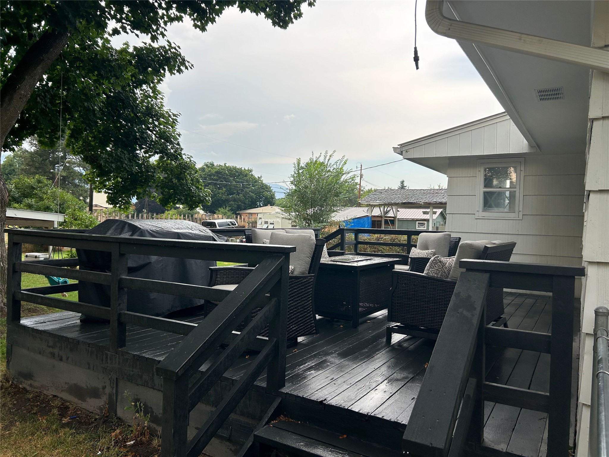 103 W Oak Street Property Photo 6
