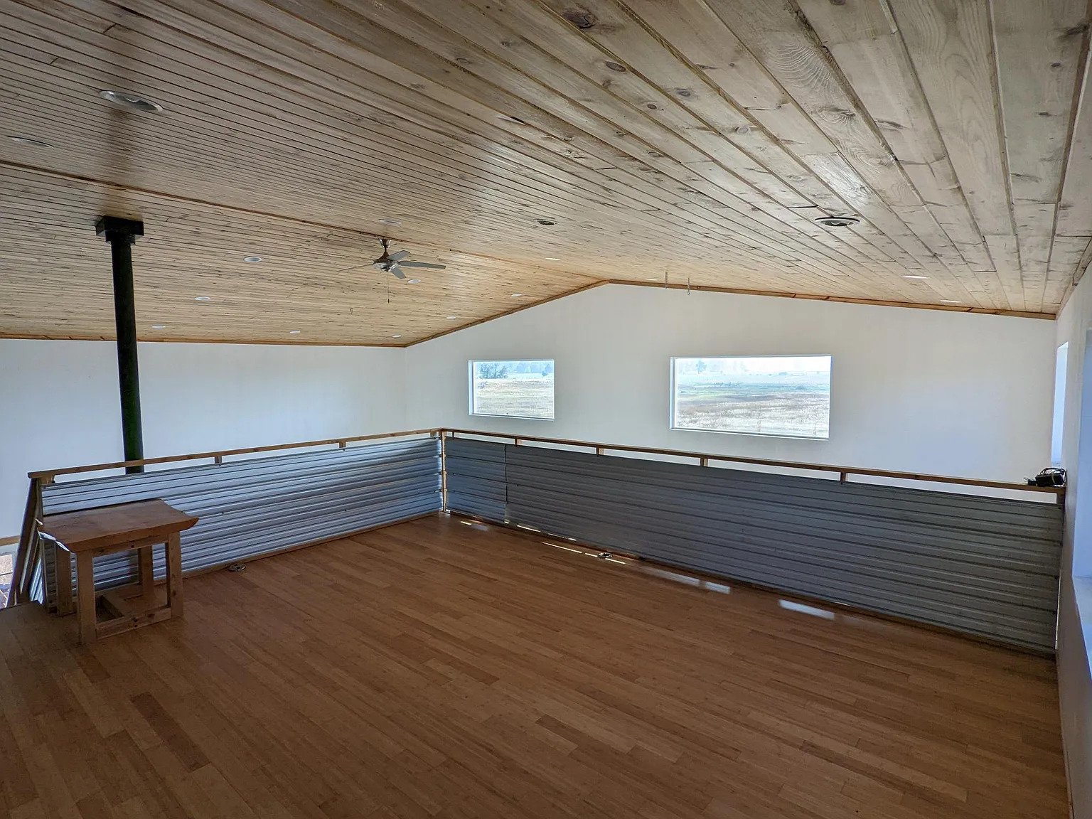 5066, 5072 Hoblitt Lane N Property Photo 10