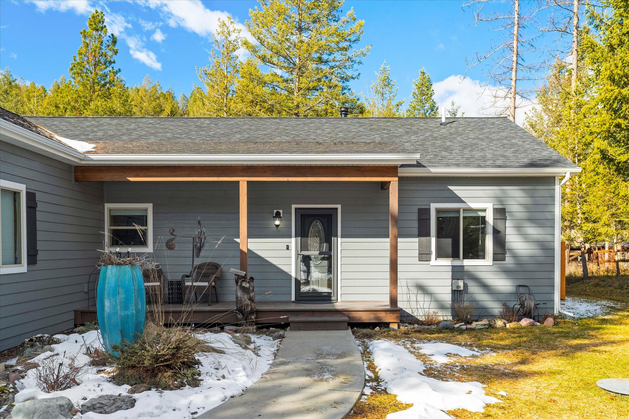 2010 Silvertip Drive S Property Photo 4