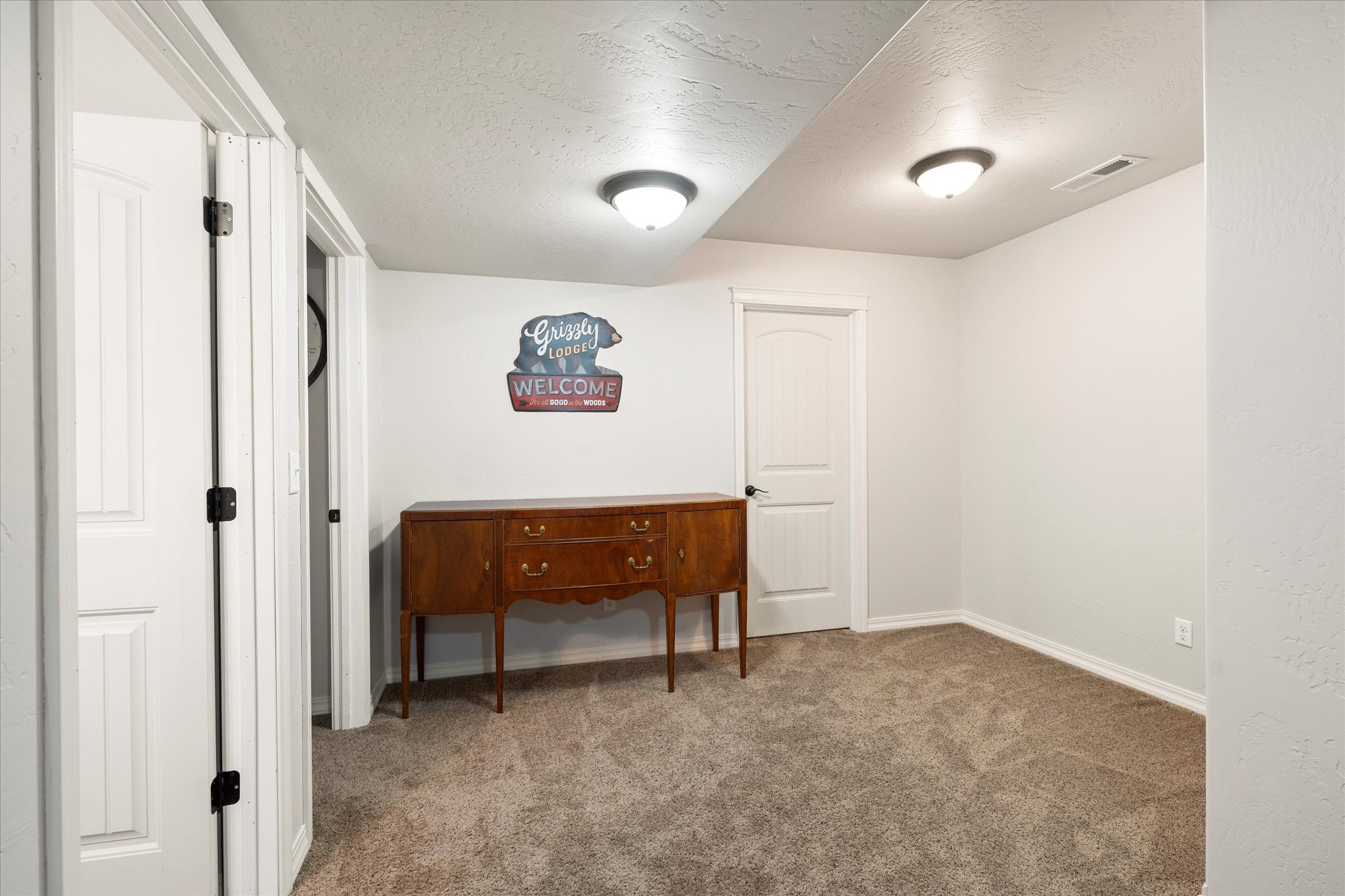 2010 Silvertip Drive S Property Photo 26