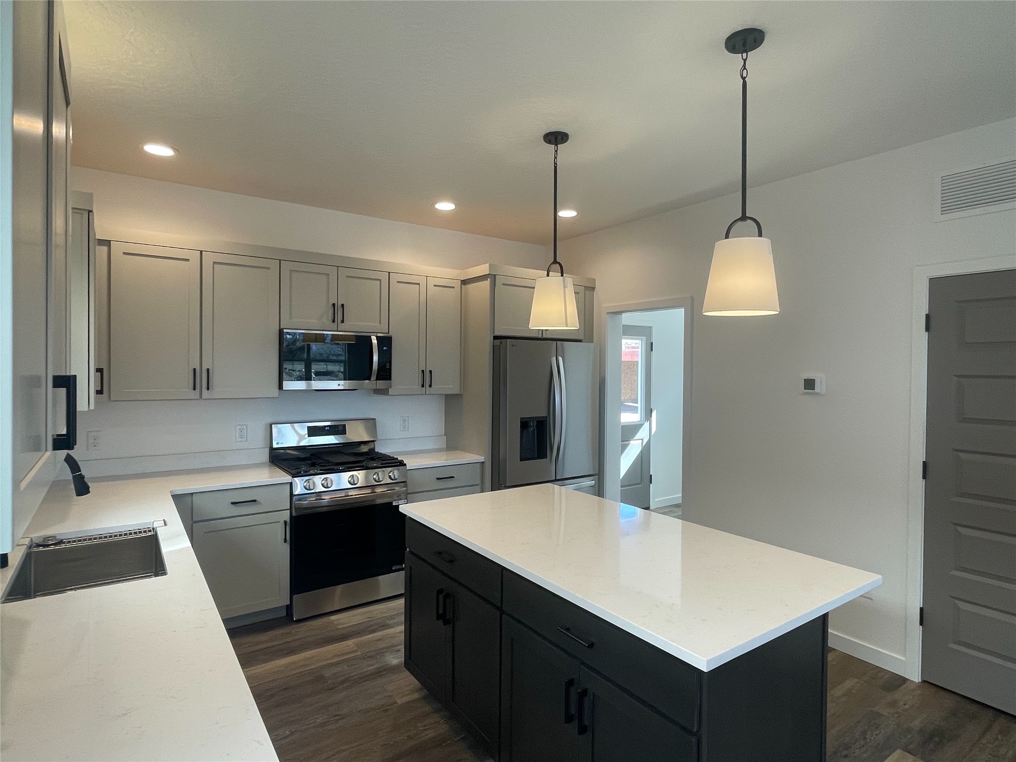 2259 Depot Way Property Photo