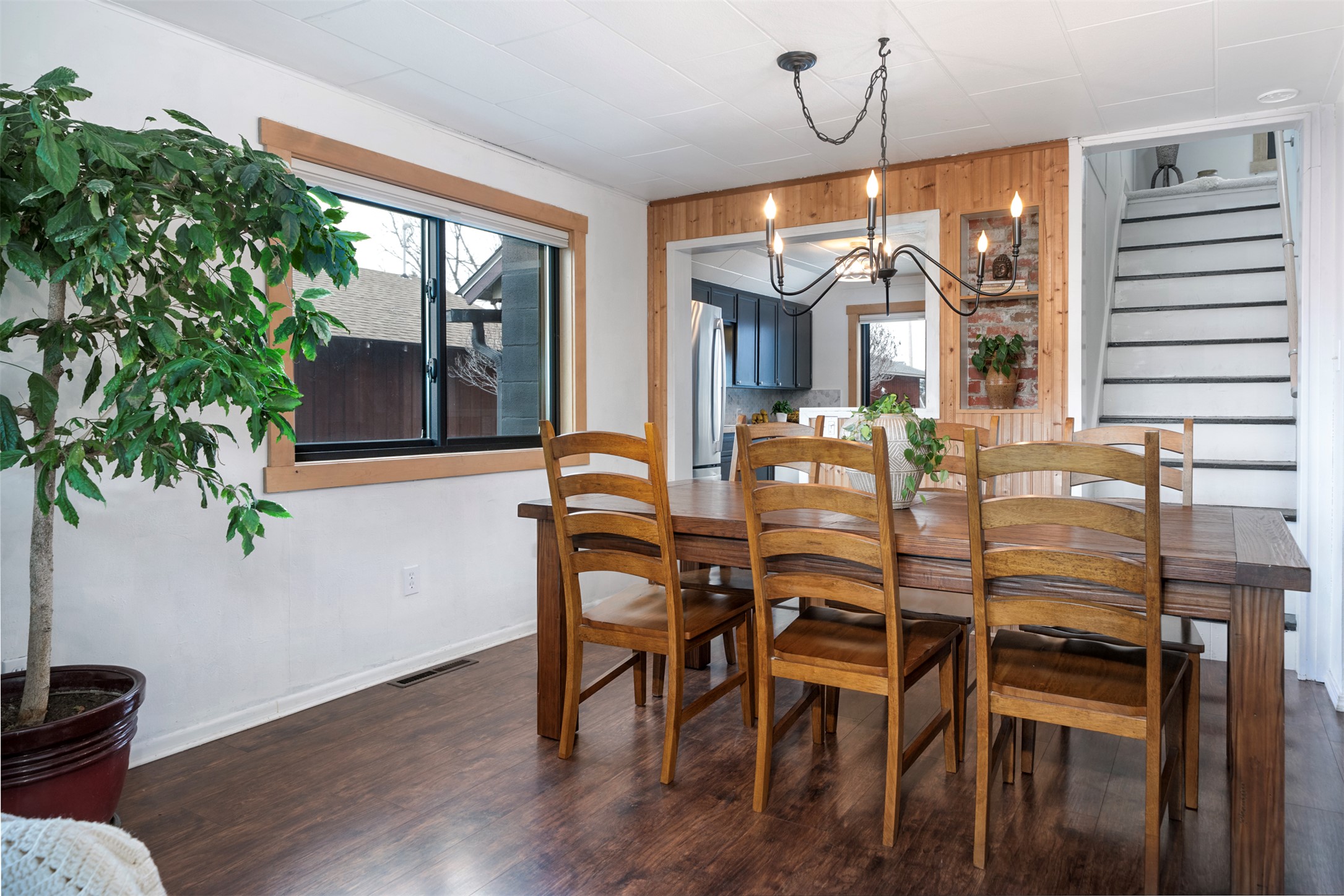 503 6th Avenue E Property Photo 8