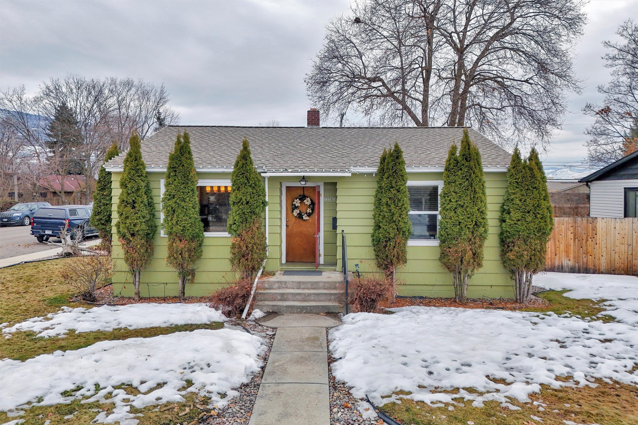 1601 W Sussex Avenue Property Photo 1