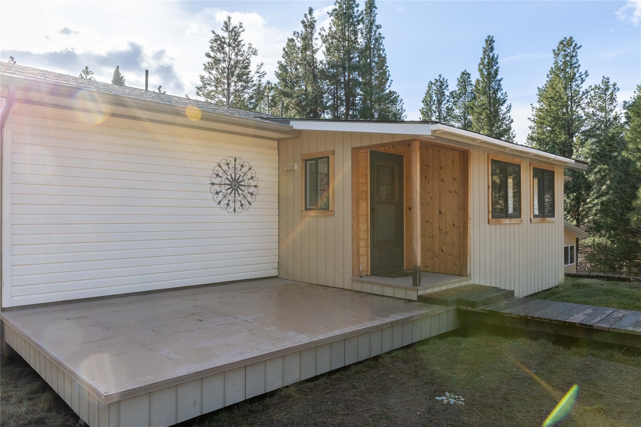 390 N Gold Creek Loop Property Photo 7