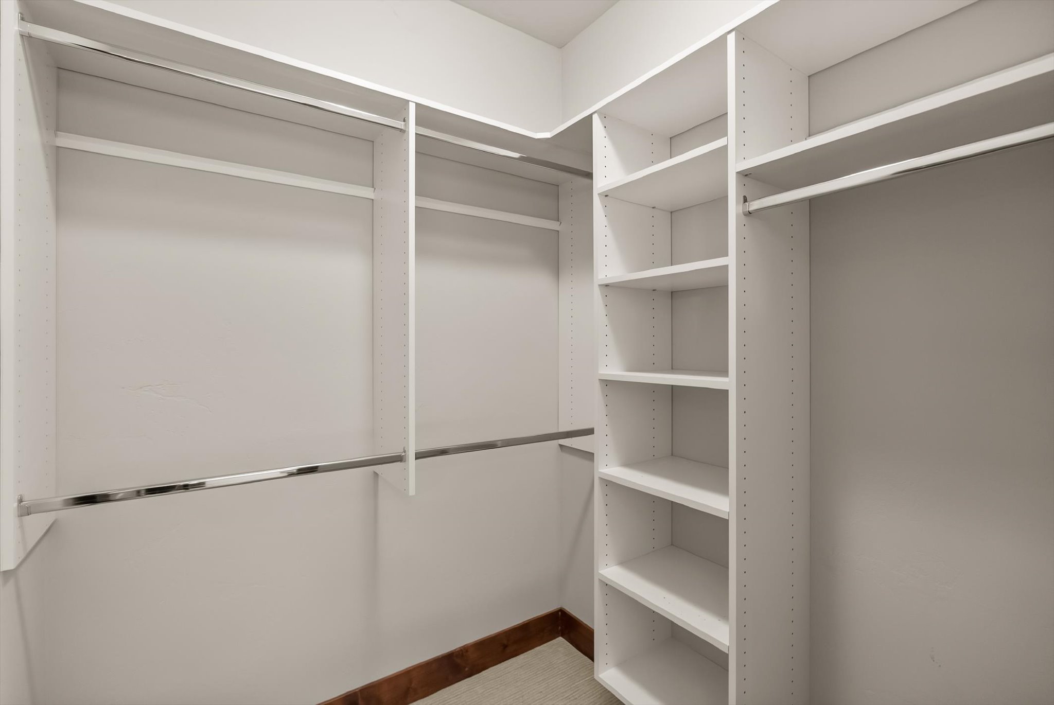 667 Commerce Street Property Photo 16