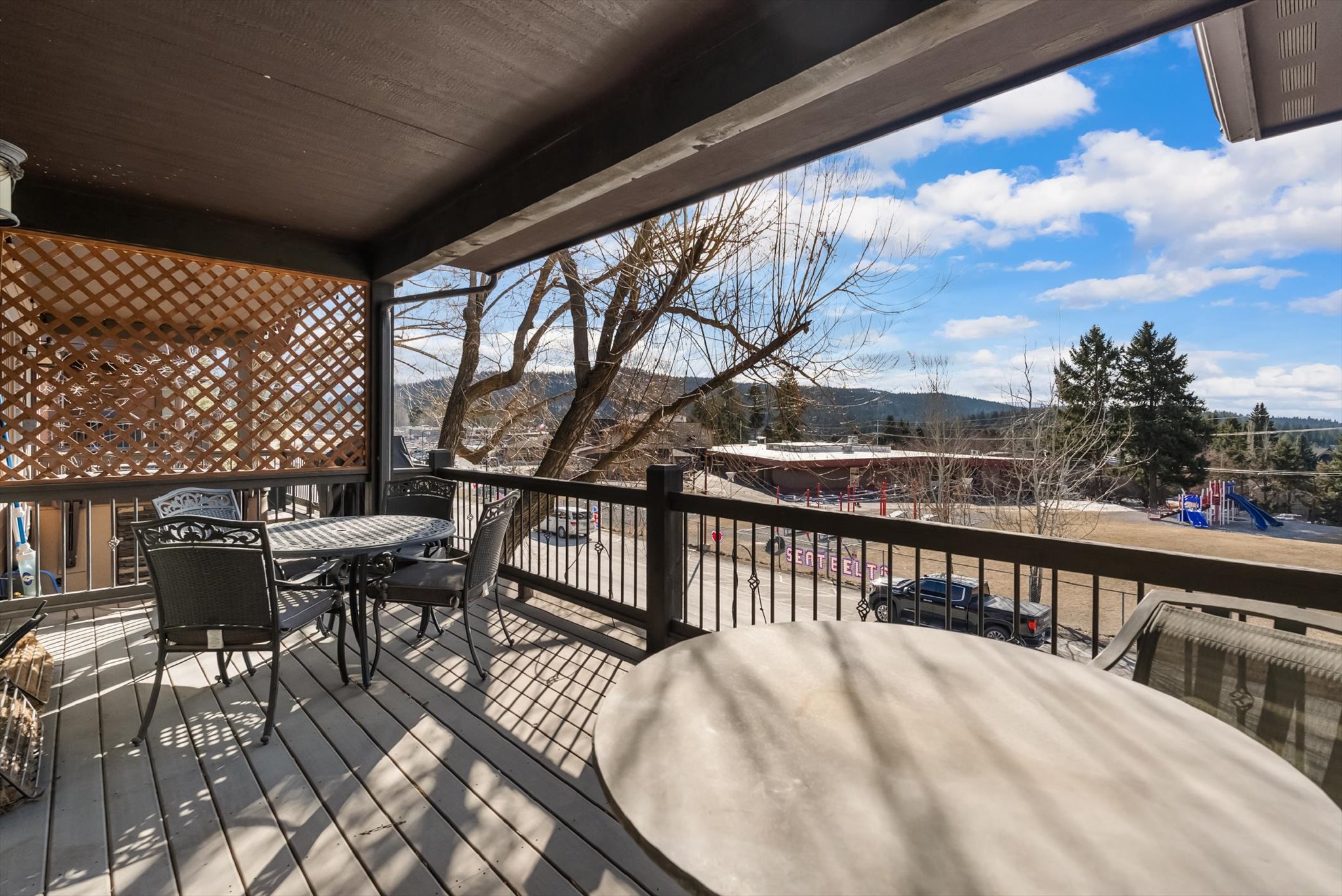 667 Commerce Street Property Photo 24