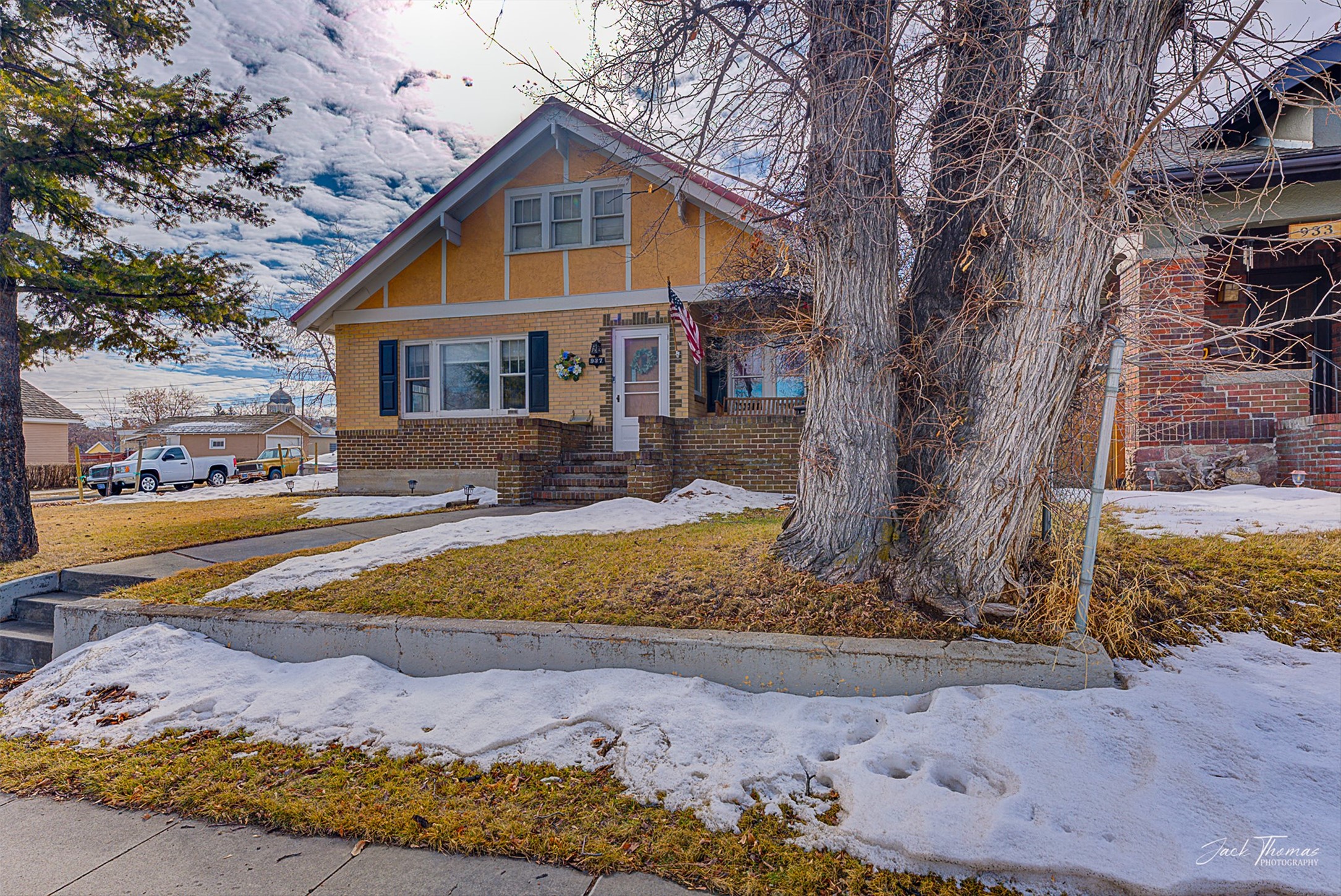 937 11th Avenue Property Photo 3