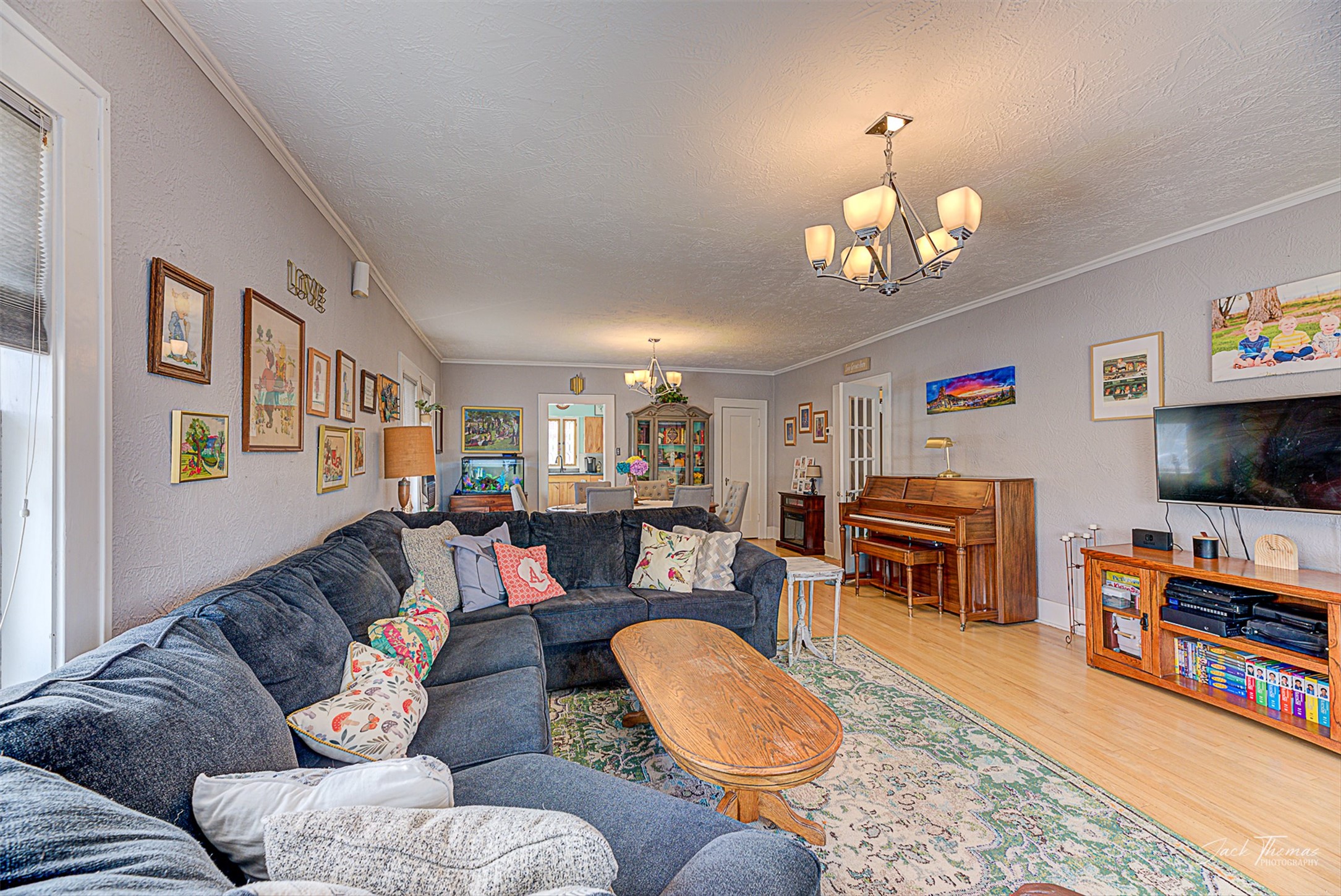 937 11th Avenue Property Photo 9
