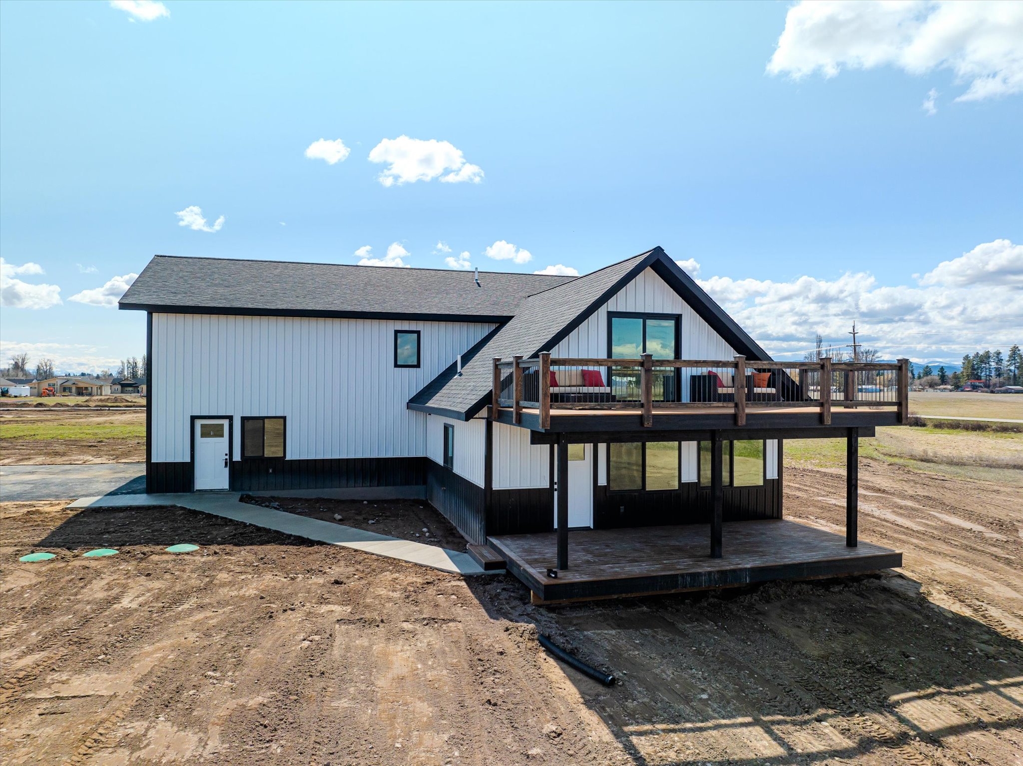 112 Freedom Way Property Photo 1