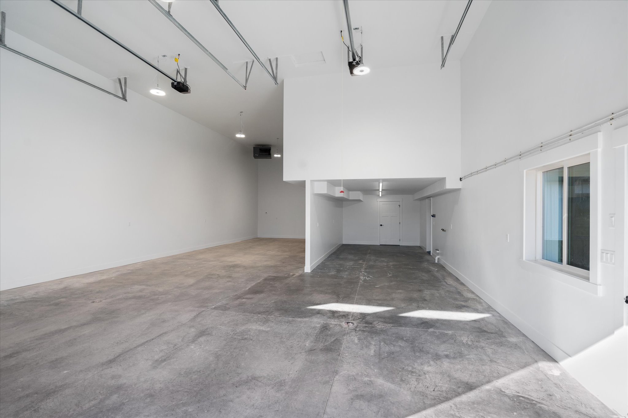 112 Freedom Way Property Photo 17