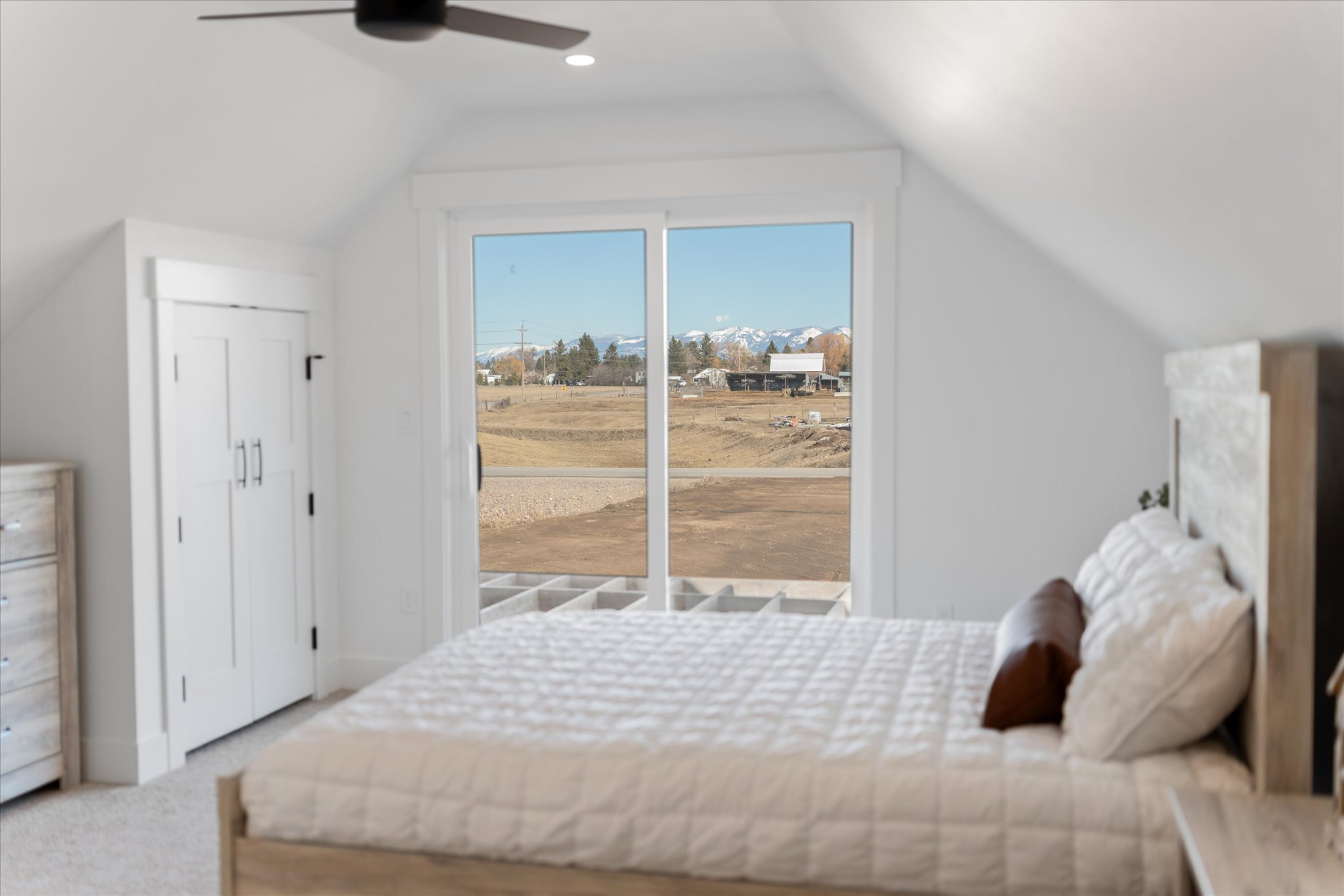 112 Freedom Way Property Photo 37