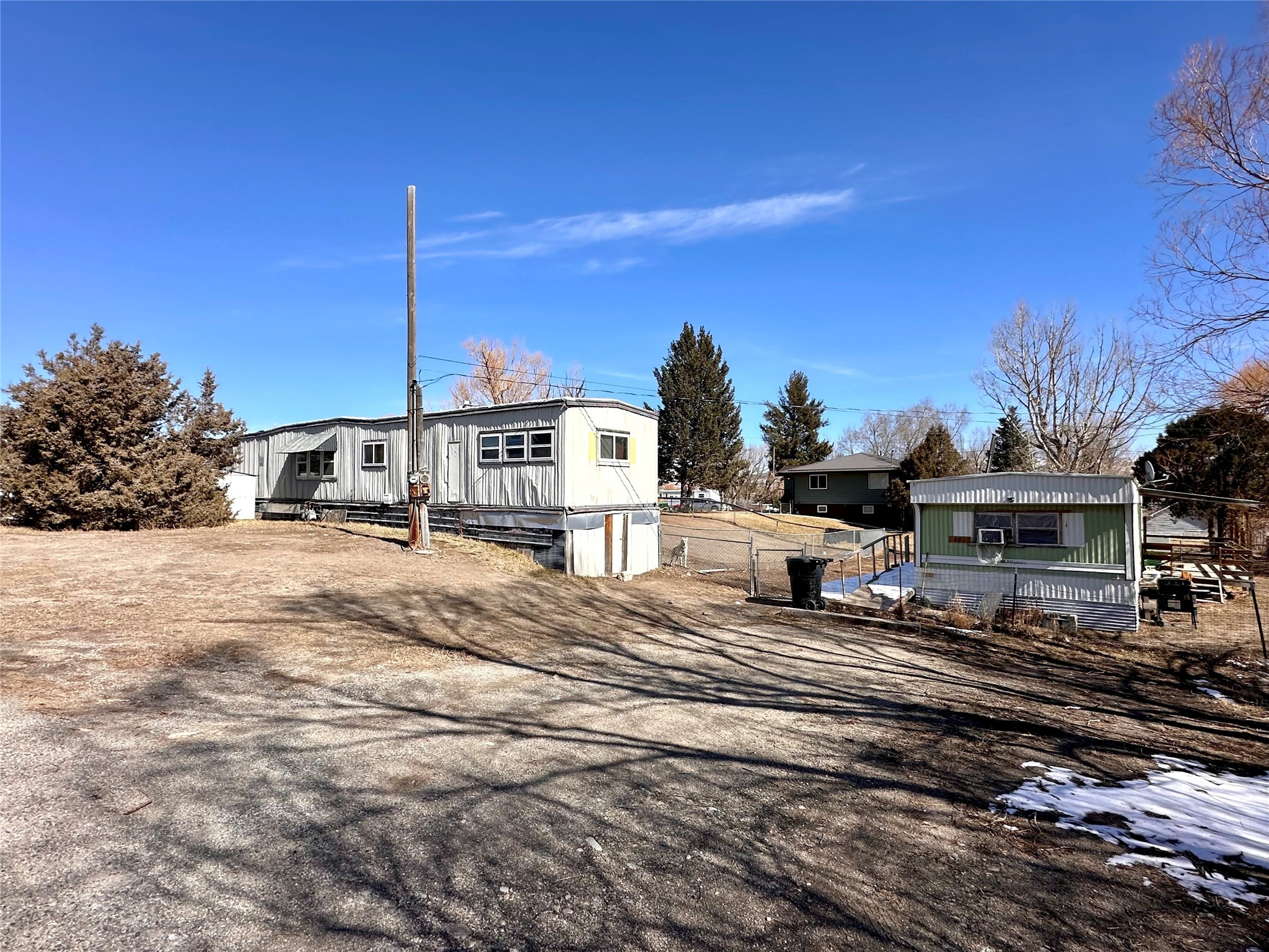 424 W Missouri Avenue Property Photo
