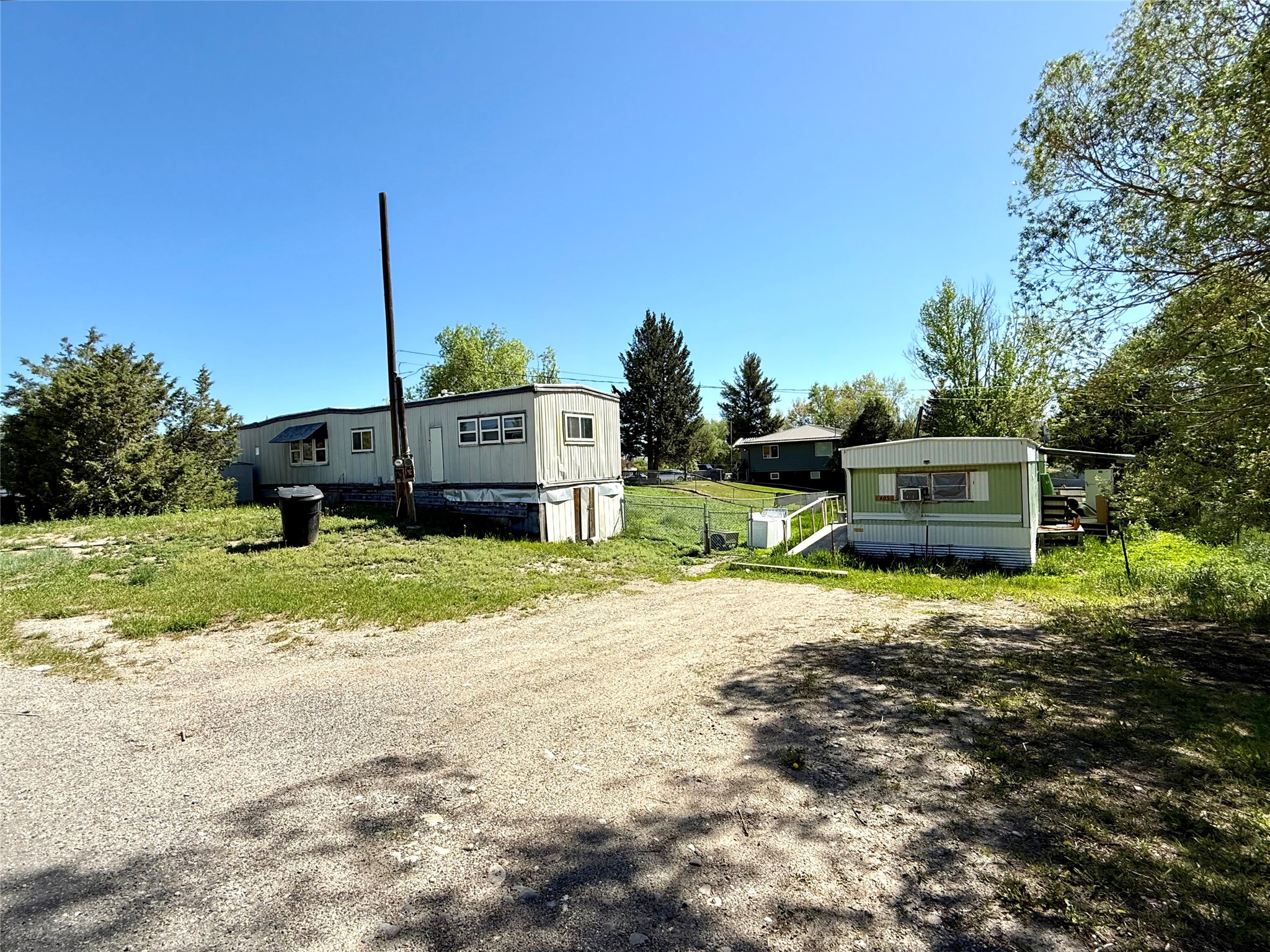 424 W Missouri Avenue Property Photo 1