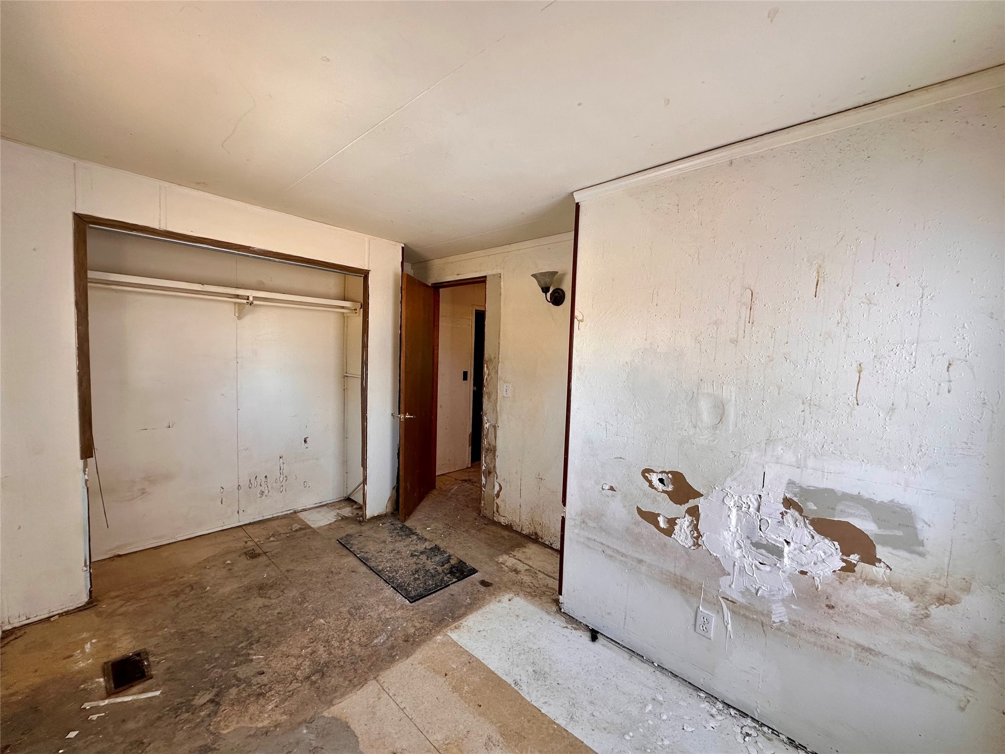 424 W Missouri Avenue Property Photo 13