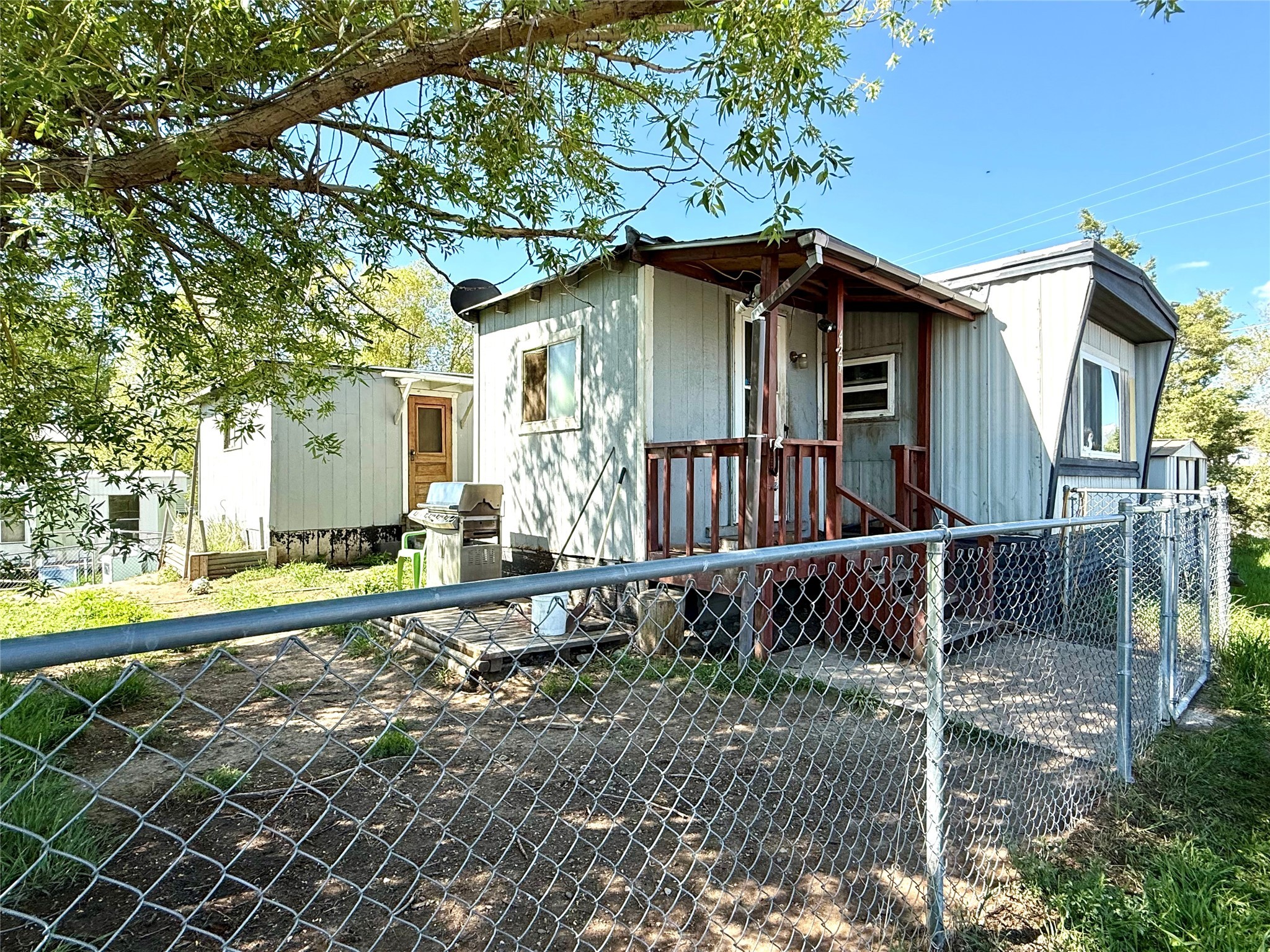 424 W Missouri Avenue Property Photo 17