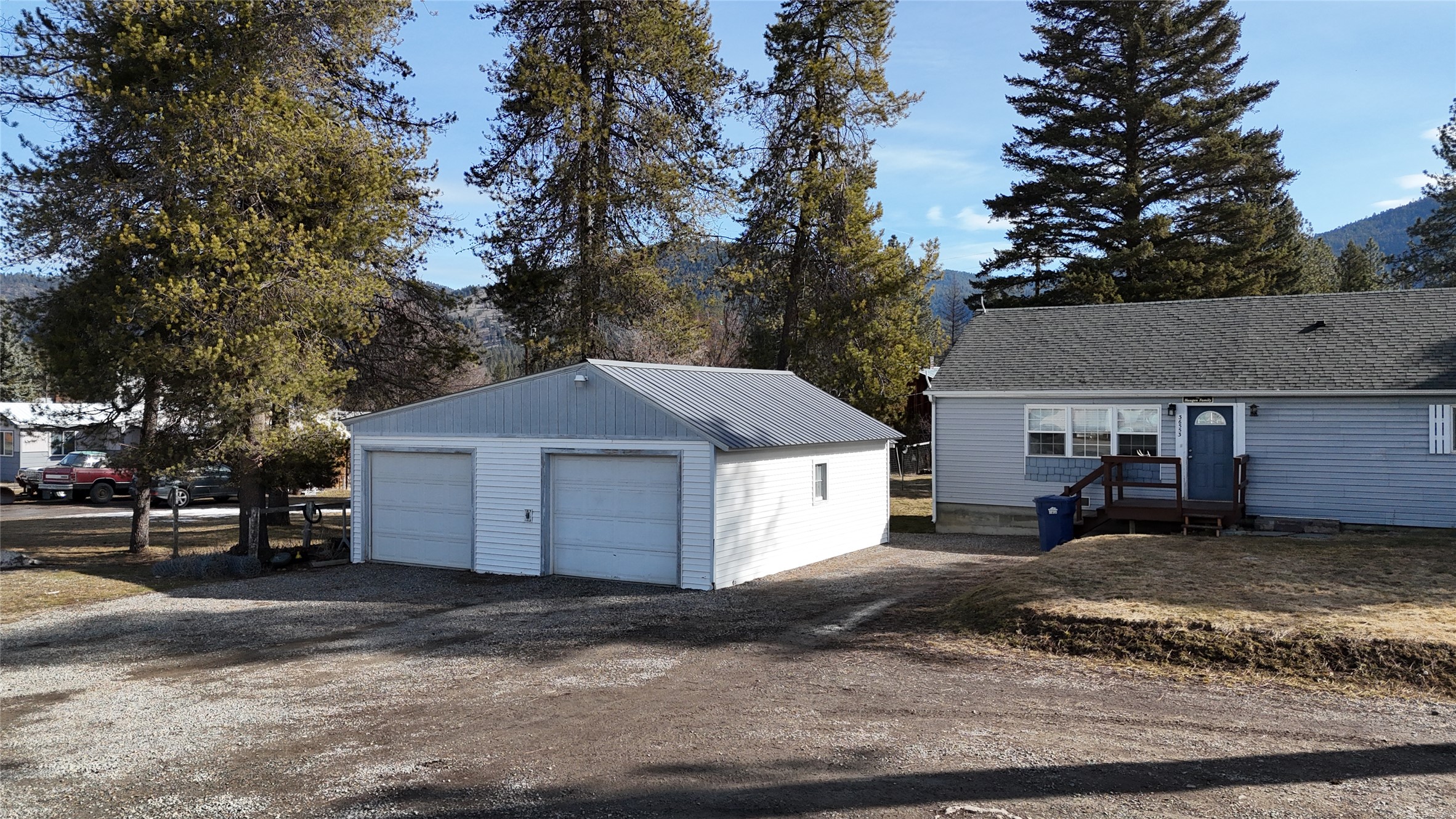 36553 Us Highway 2 Property Photo 2