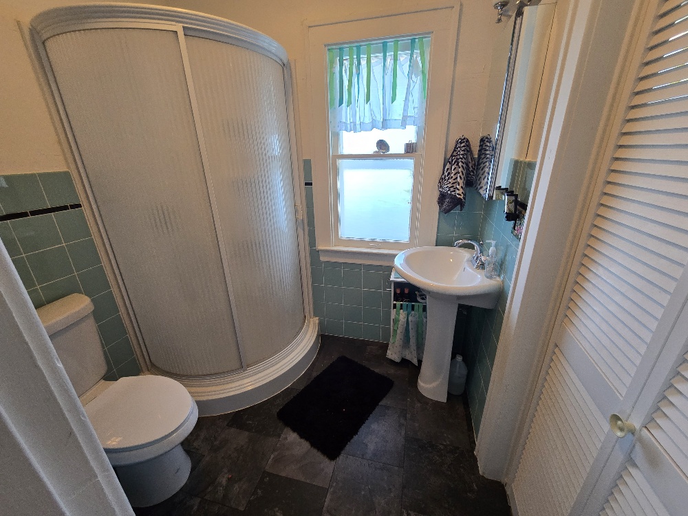 324 1st Avenue Nw Property Photo 6