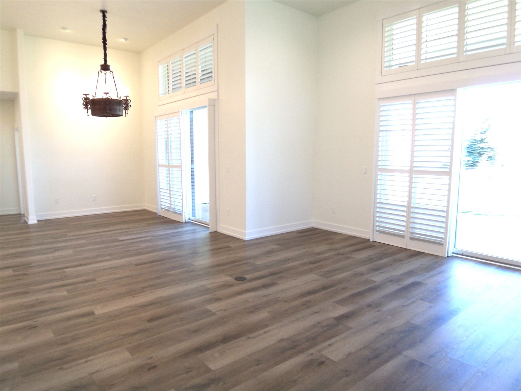 1228 Quail Ridge Drive Property Photo 9