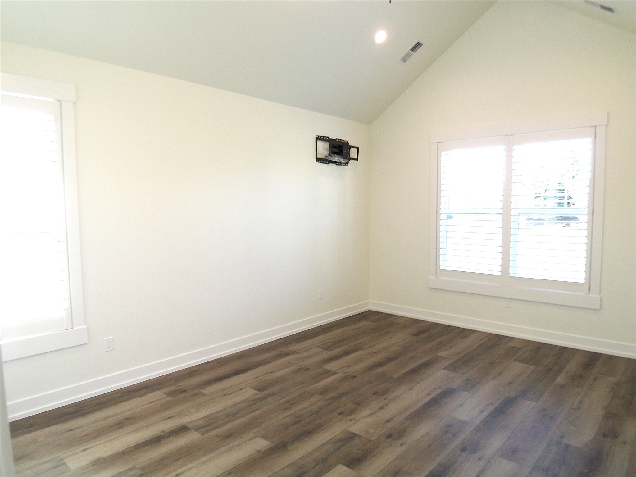 1228 Quail Ridge Drive Property Photo 13