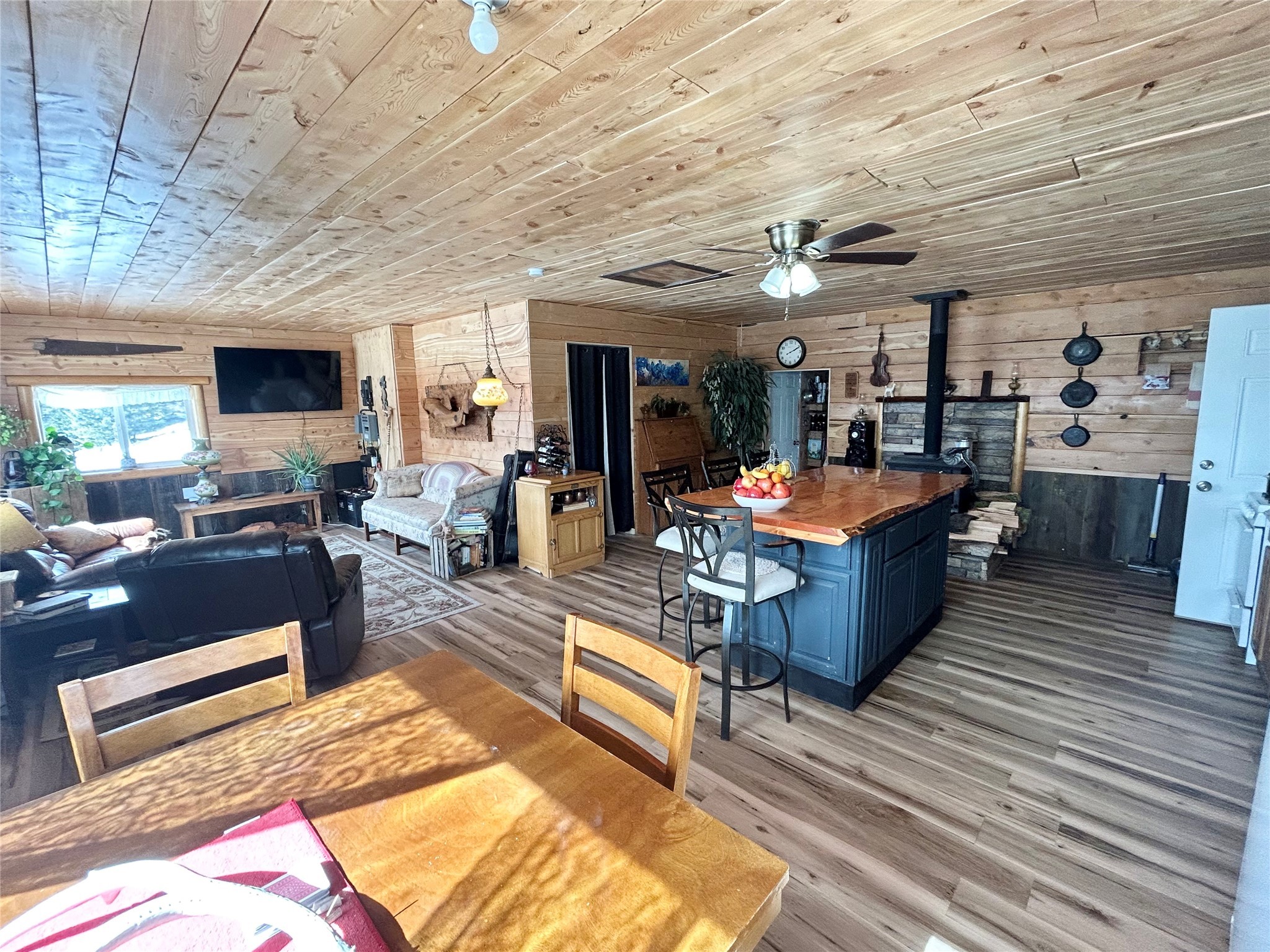 3858 Westridge Road Property Photo 3