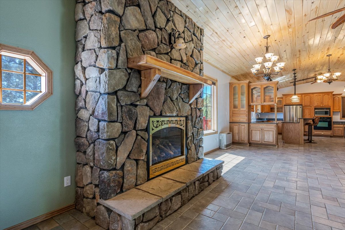 90 Rock Ridge Drive Property Photo 16
