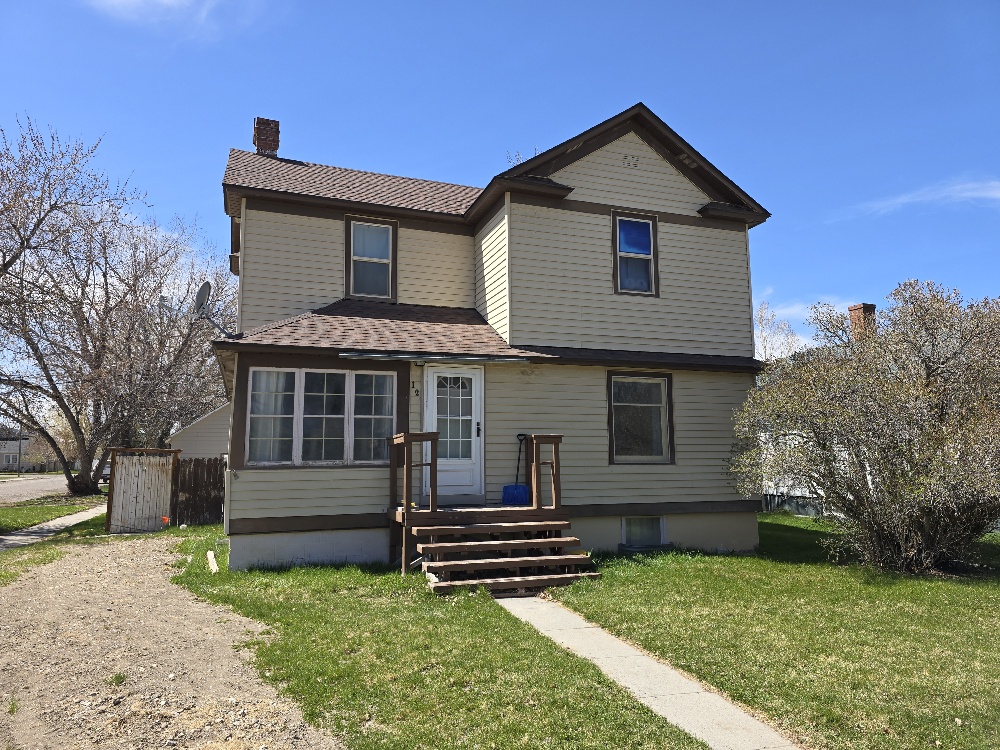 12 7th Avenue Nw Property Photo