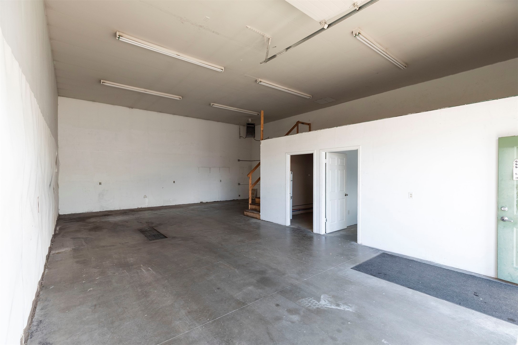 2591 Industry Street C Property Photo 3