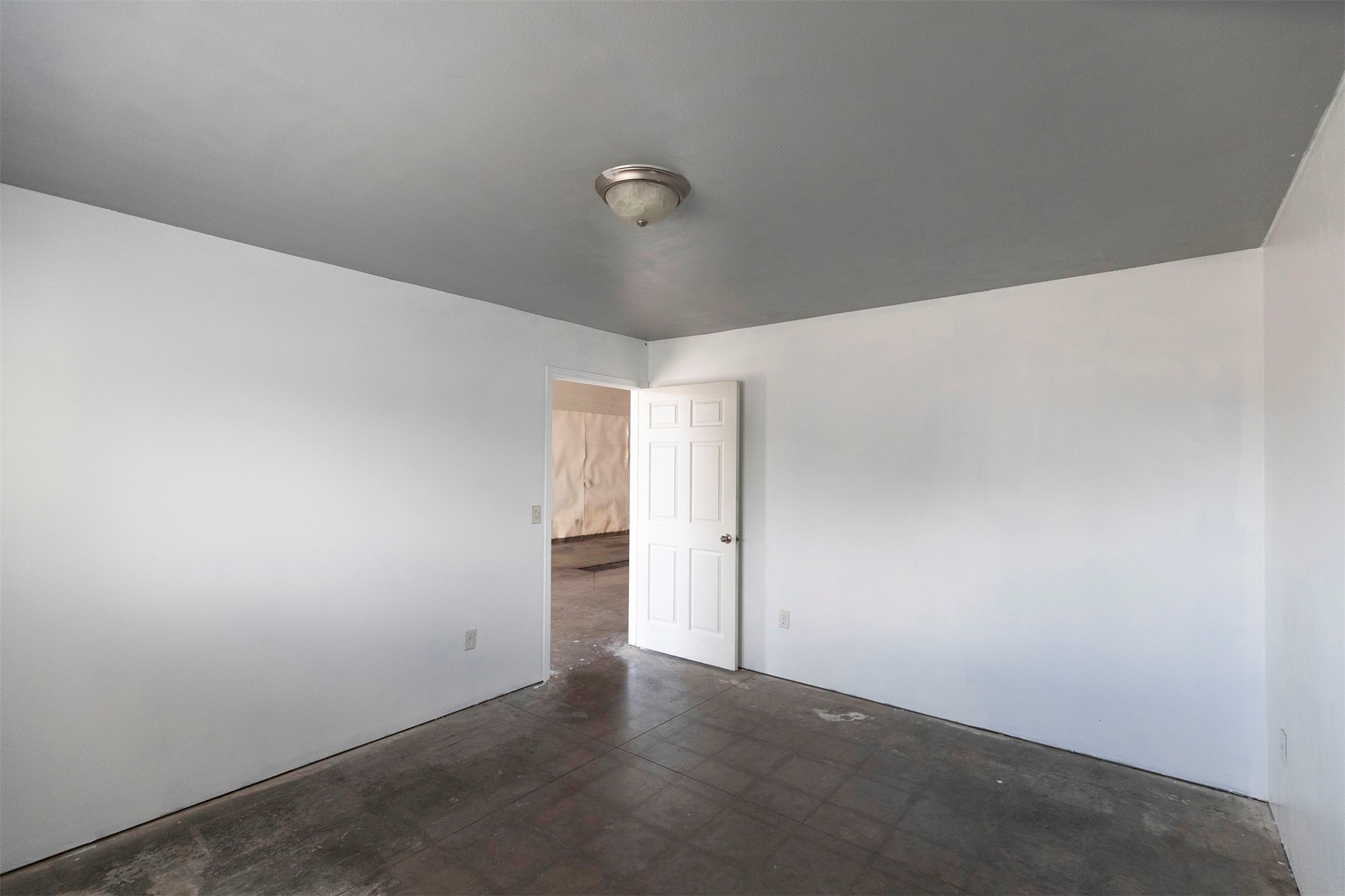 2591 Industry Street C Property Photo 6