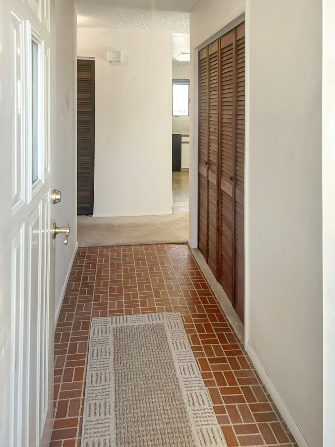 400 Sweetgrass Court Property Photo 3