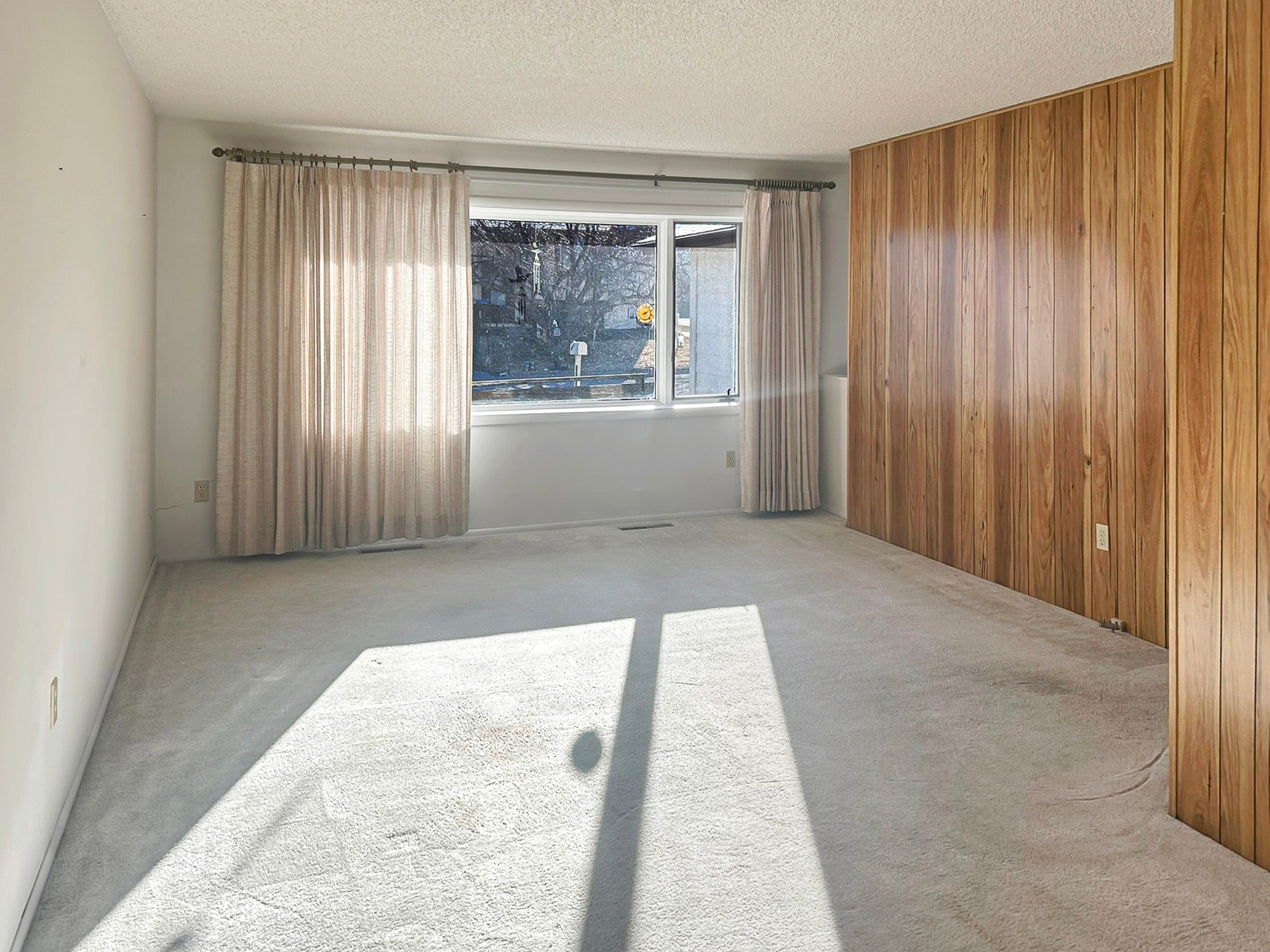 400 Sweetgrass Court Property Photo 4