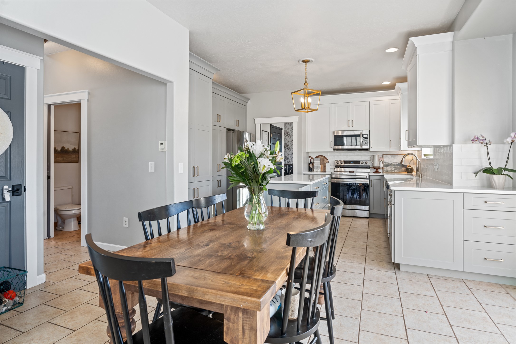 5331 Fiddler Court Property Photo 4