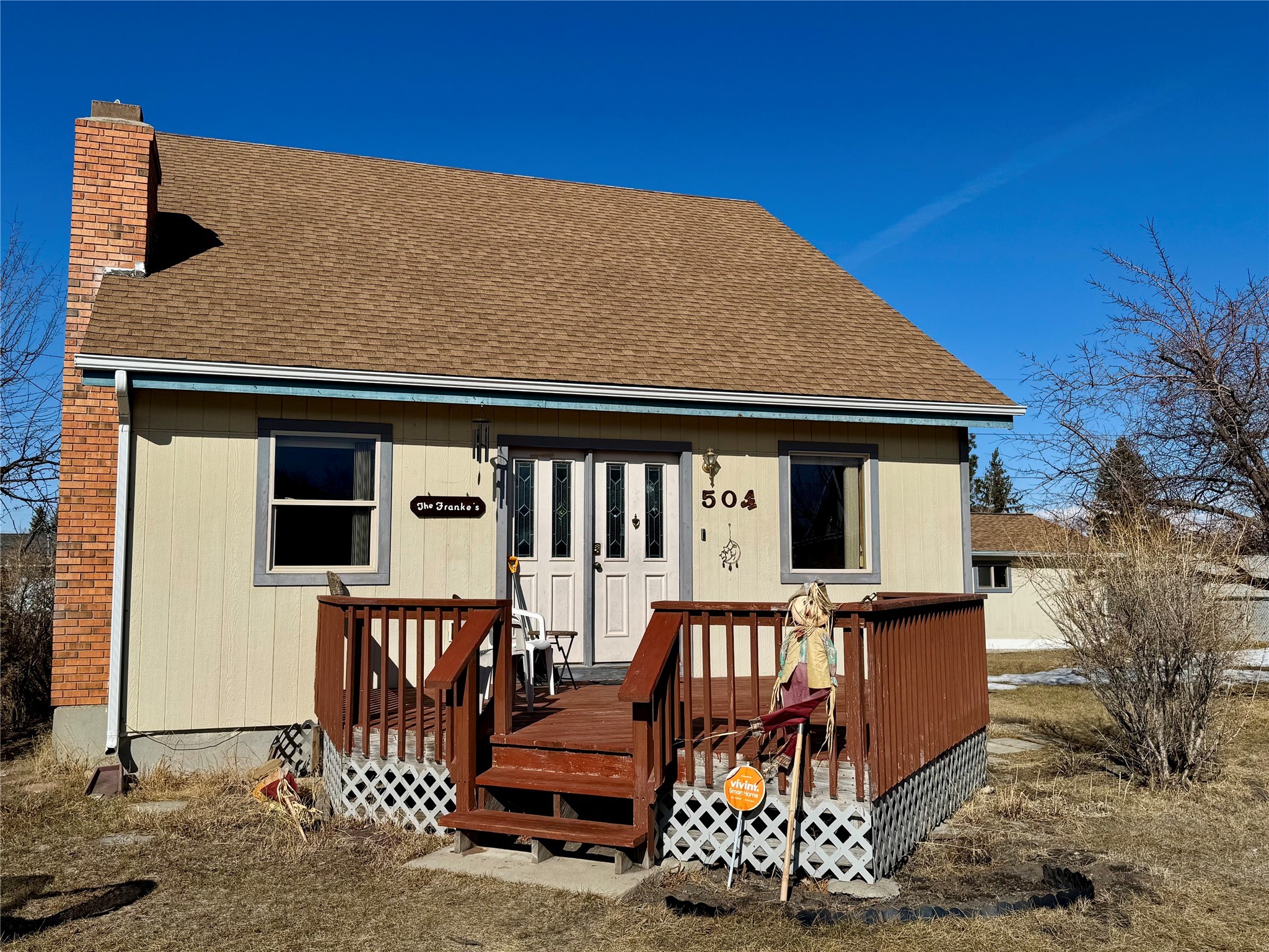504 E Riggs Street Property Photo